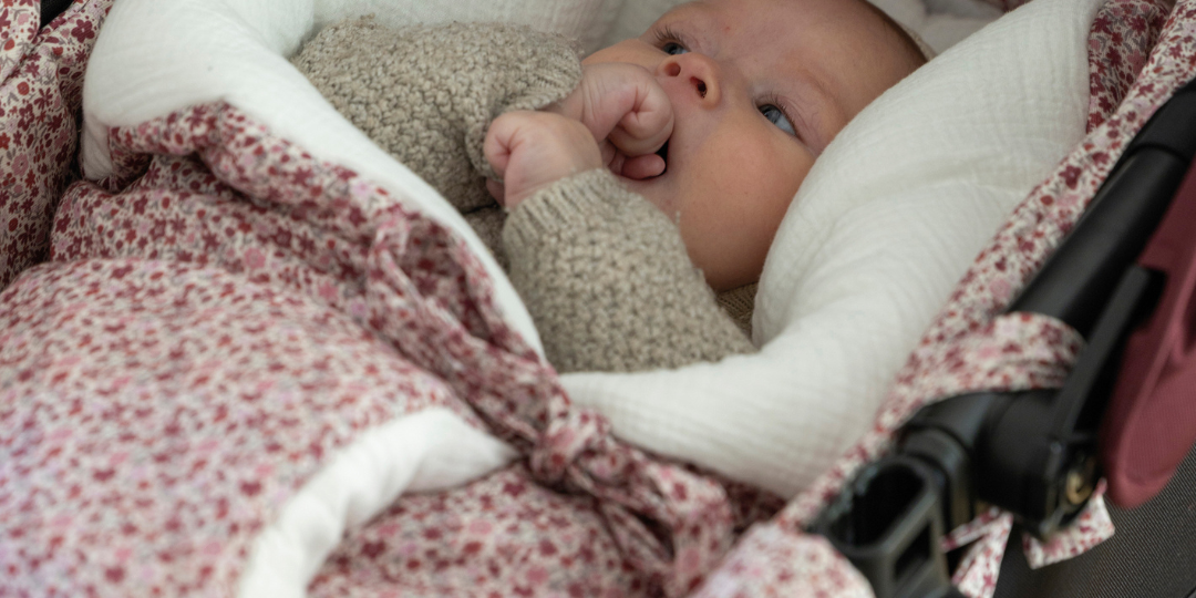 Karácsonyi ajándék babáknak