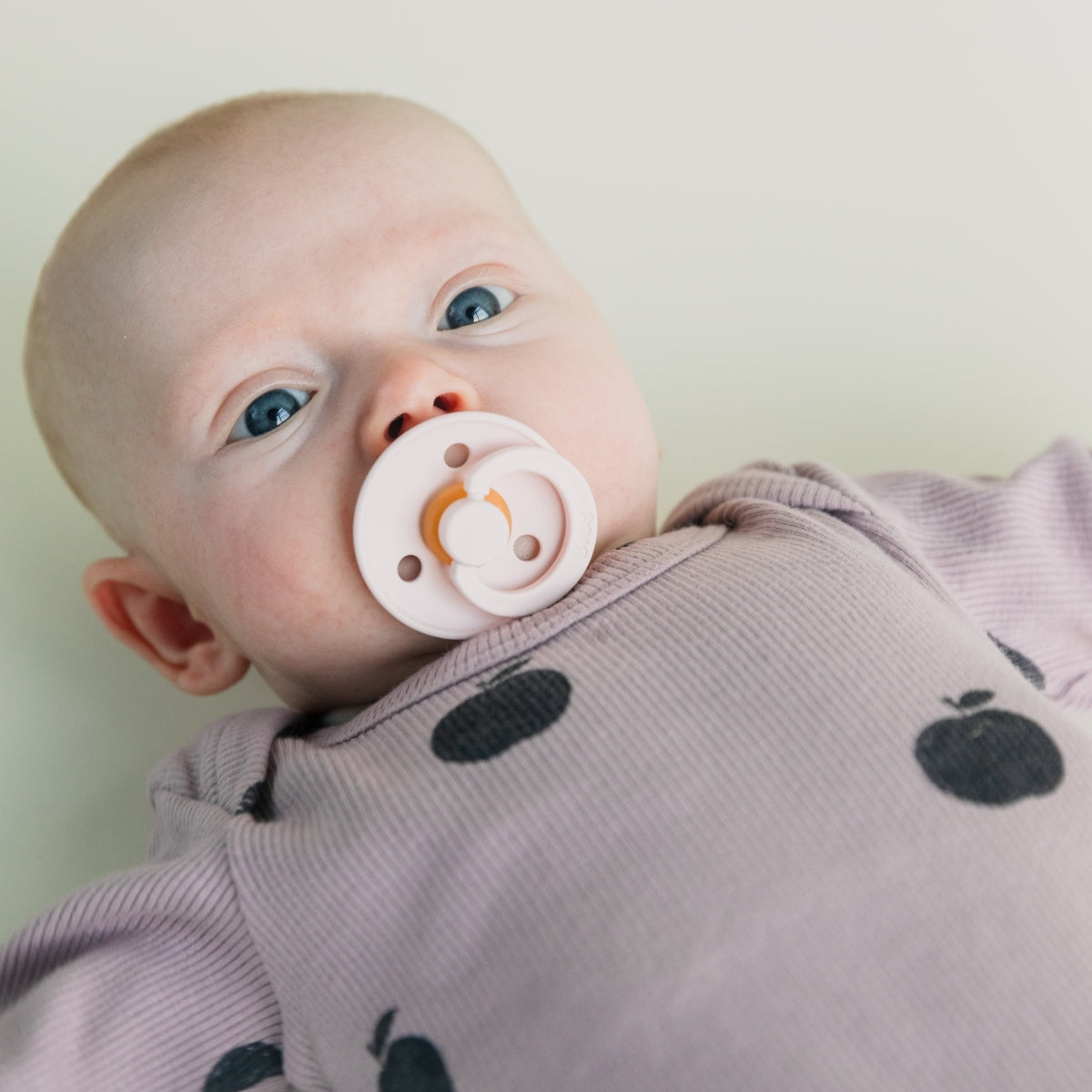 BIBS Colour cumi - szirom lifestyle