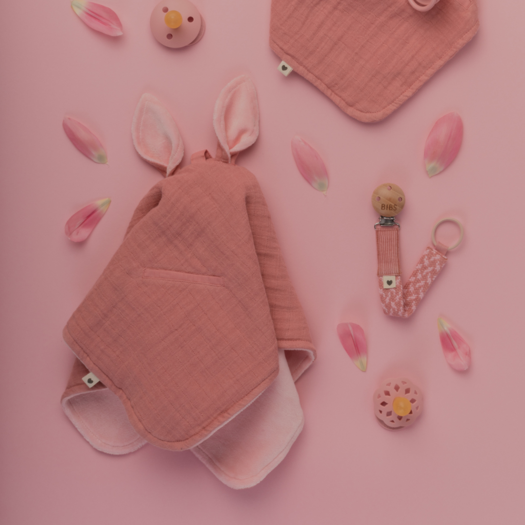 BIBS Kenguru alvókendő - tearózsa