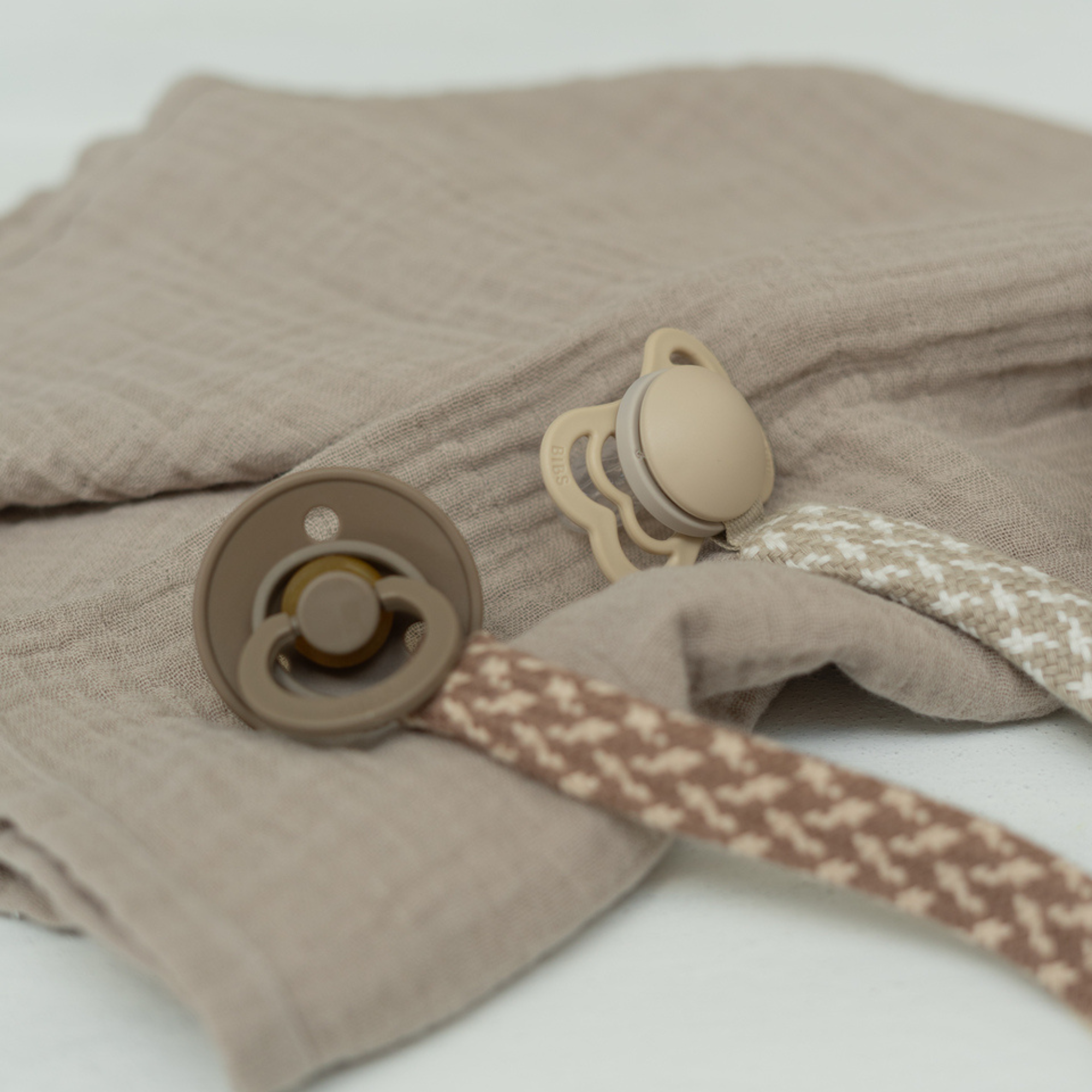 BIBS pamut cumilánc tölgy és vaníila színben - pippadu