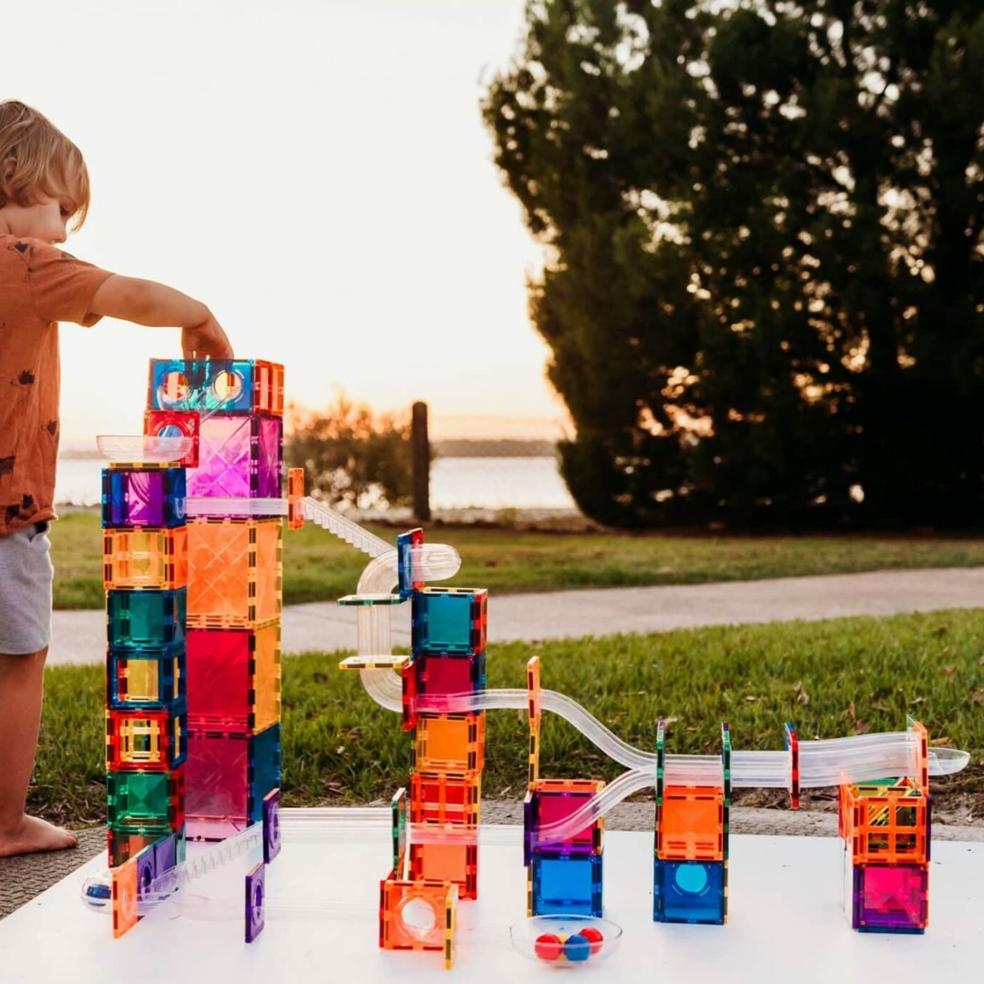 92 db-os Connetix mágneses golyópálya szivárvány