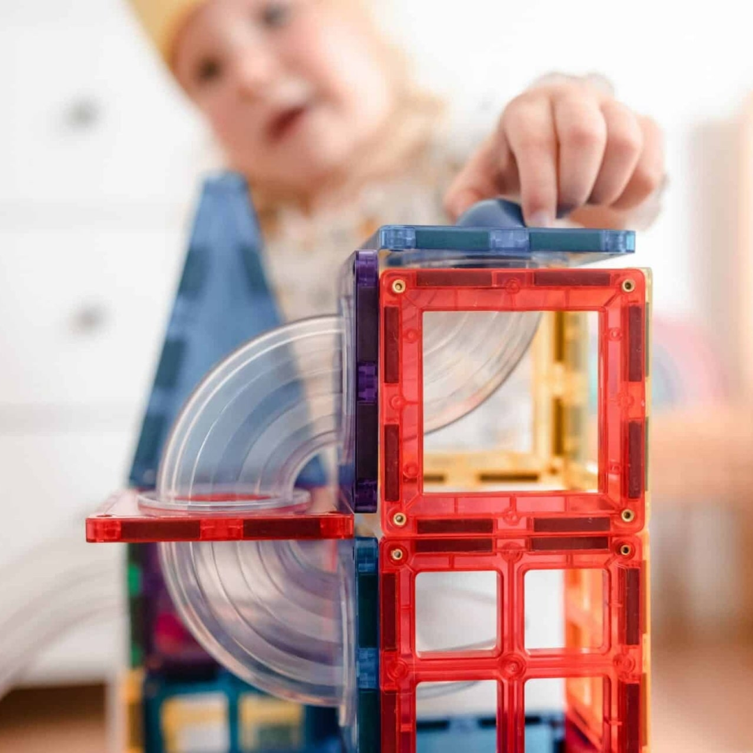 Connetix mágneses golyópálya szivárvány - inspiráció