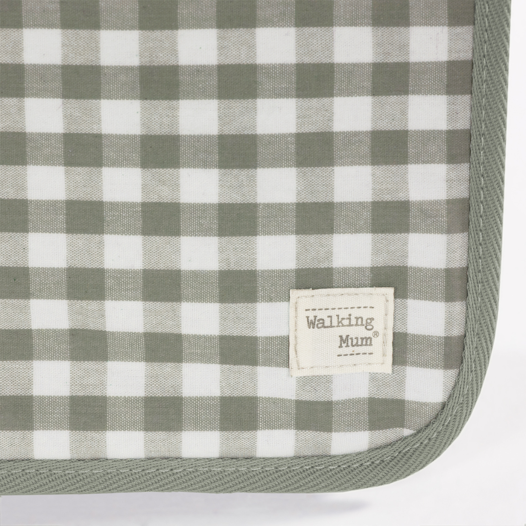 Egészségügyi kiskönyv borító - Caetana (Oliva)