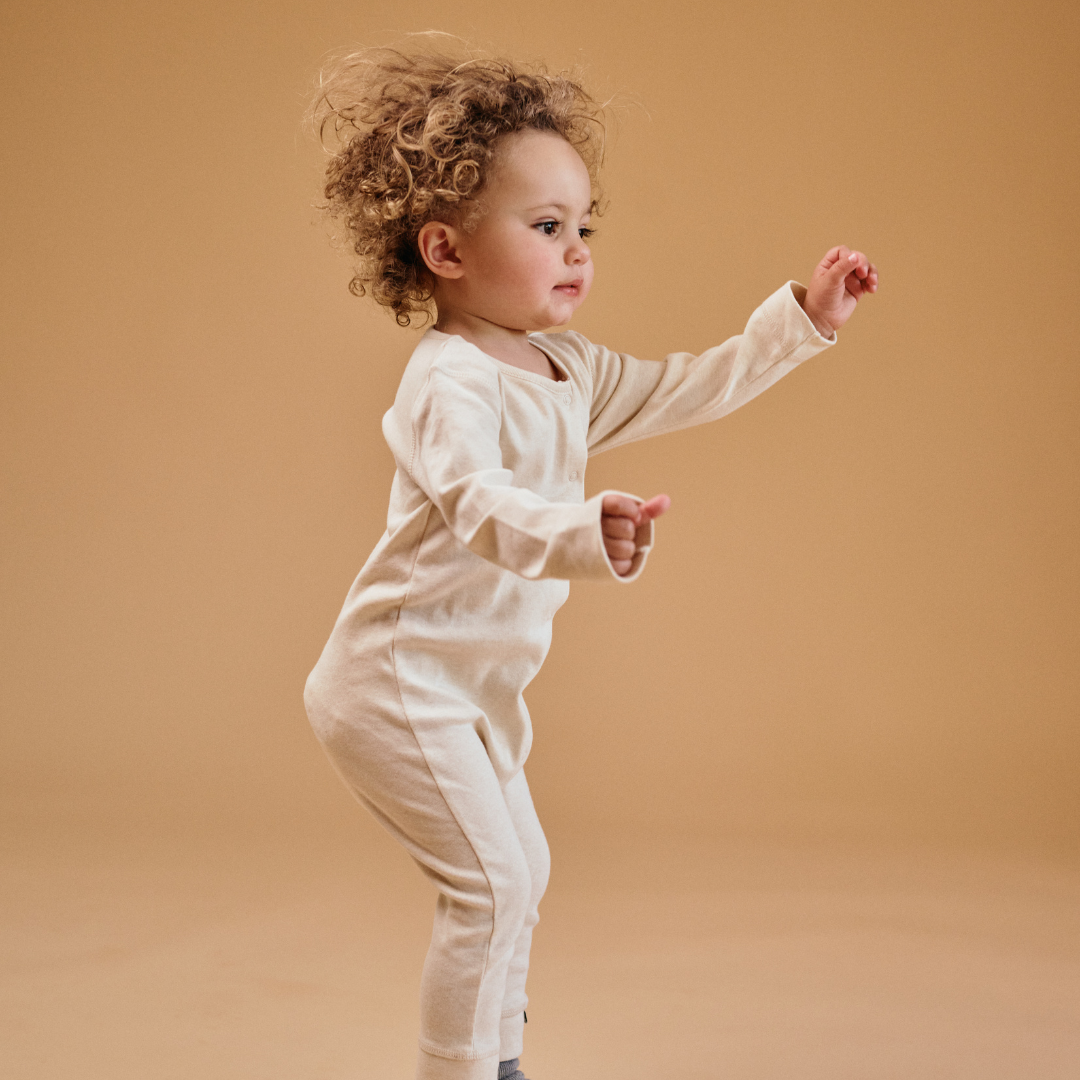 GoBabyGo Oak egyrészes pizsama puha ÖKO-TEX pamut