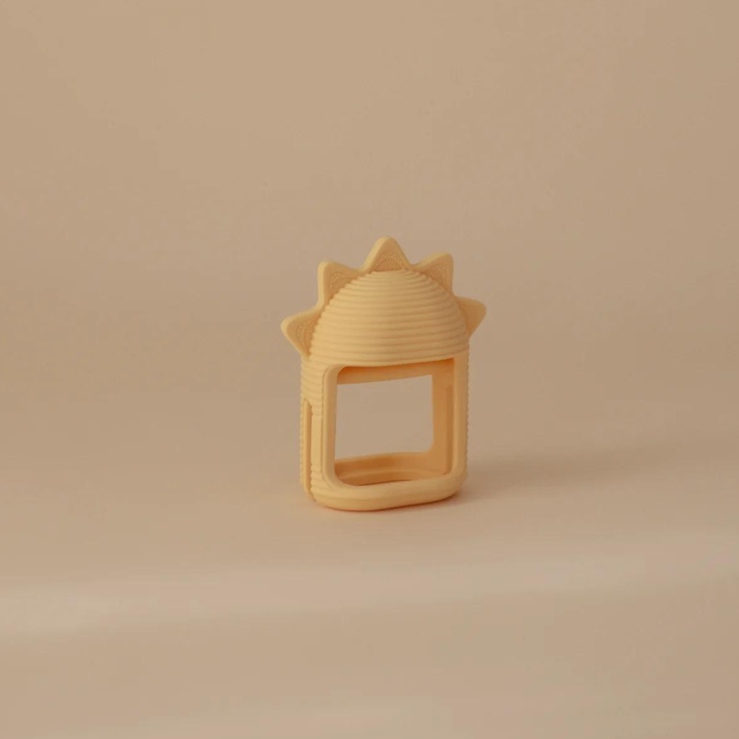 Mushie kézre húzható rágóka - napocska