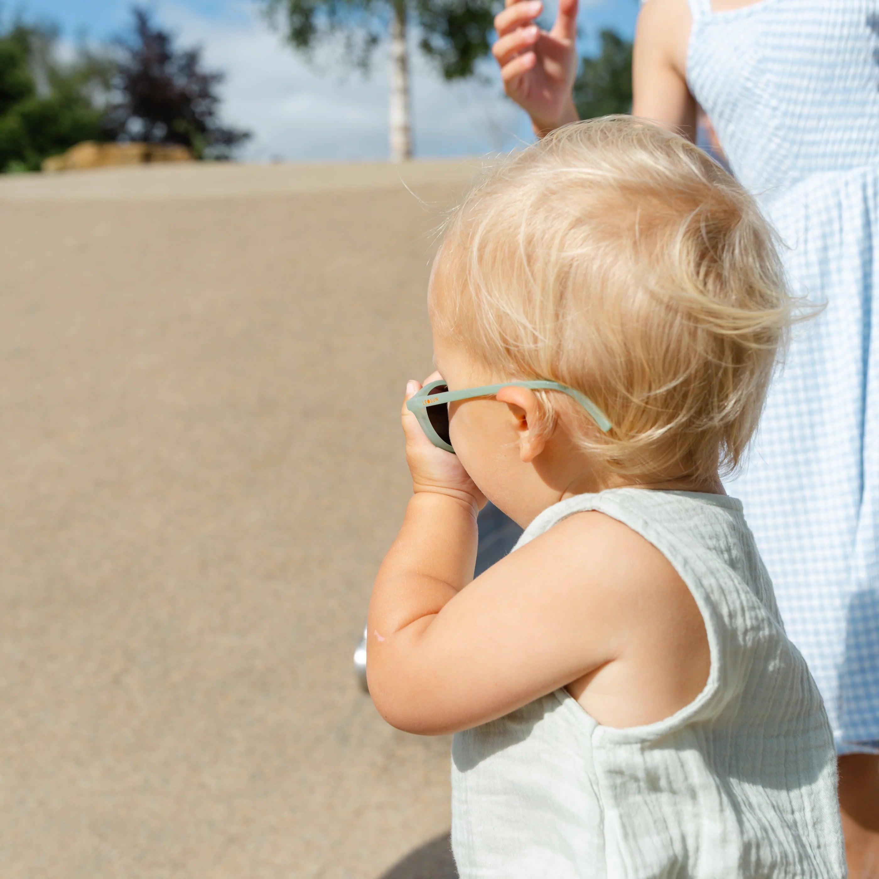 Leosun gyerek napszemüveg (0-2 éves) - Zsálya