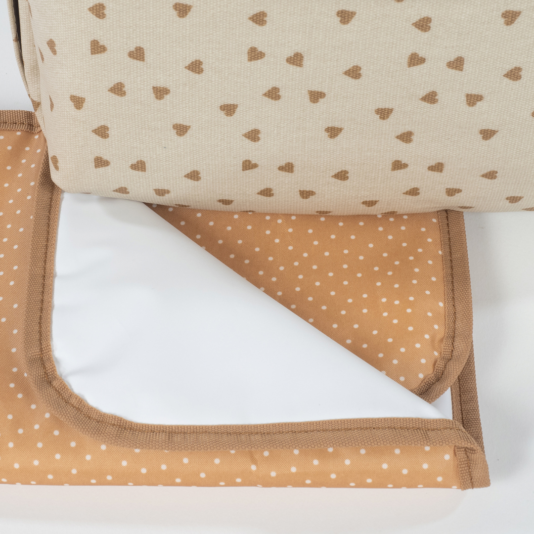 Pelenkázó hátizsák - Pöttyös (Fahéj)