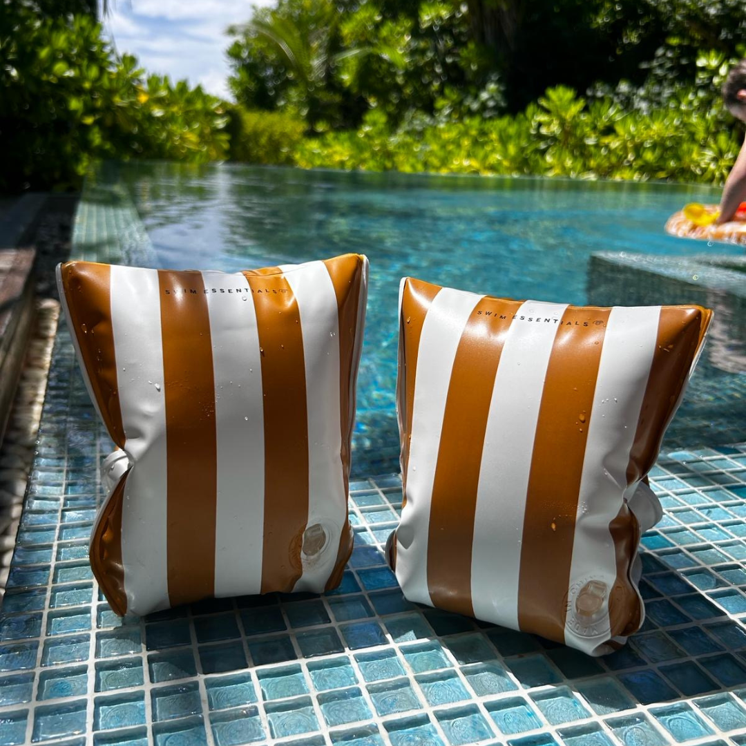 Swim Essentials karúszó