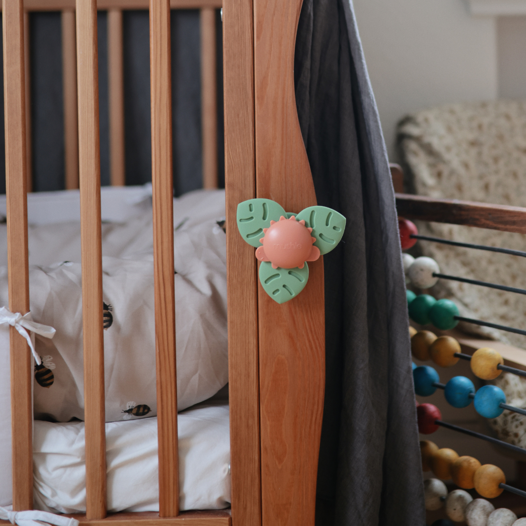 Tapadókorongos pörgettyű - dinó