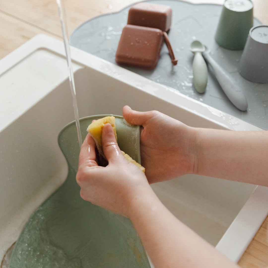 BIBS szilikon tányéralátét - zsálya