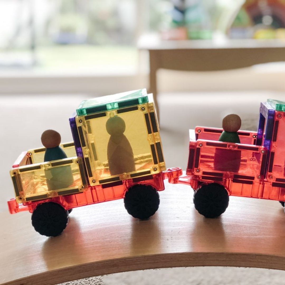 Színes jármű építmény CONNETIX Rainbow Motion Pack mágneses elemekkel és gumis kocsi alapokkal