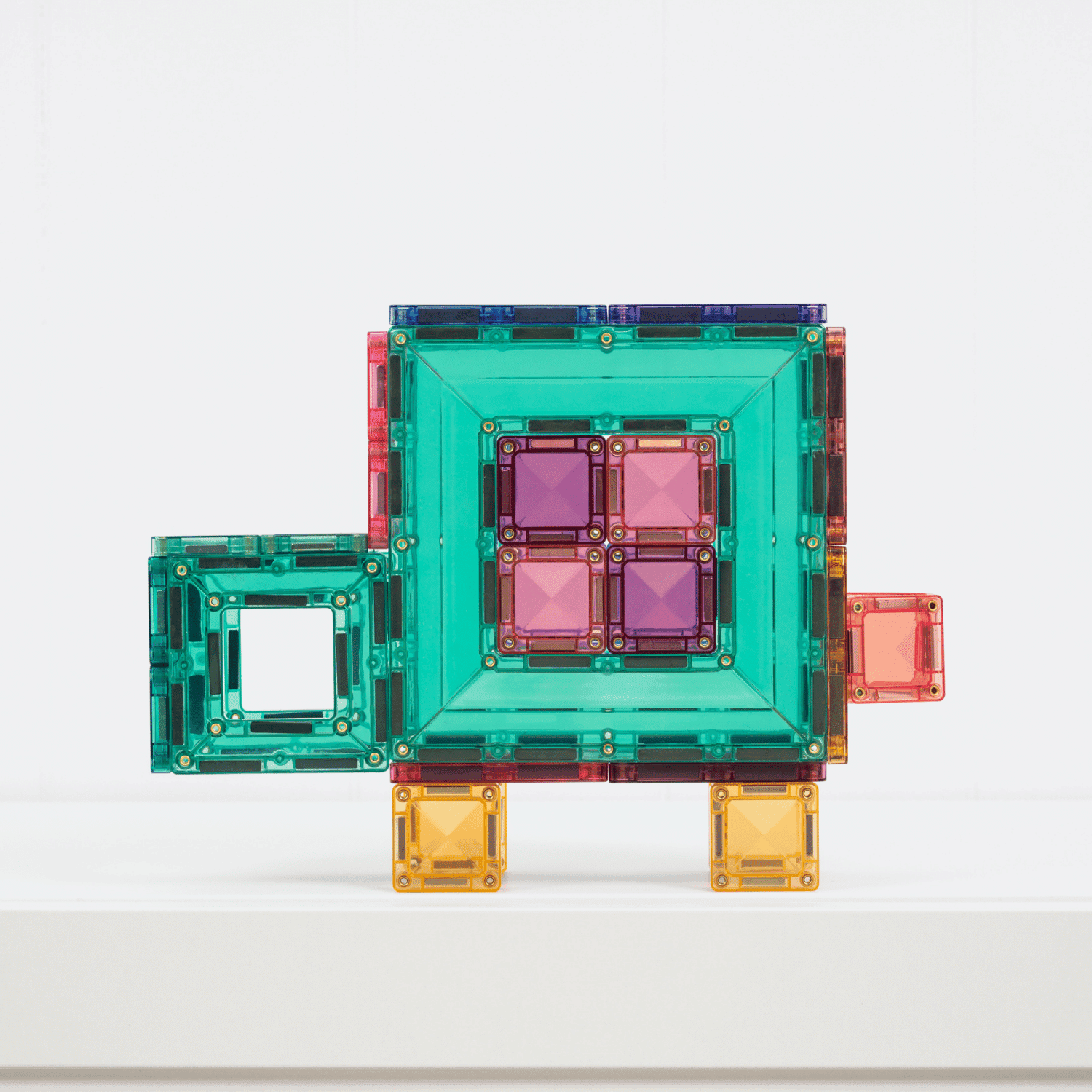 Csiga a Connetix pasztell Portal Pack 48 db mágneses építőjáték elemeiből