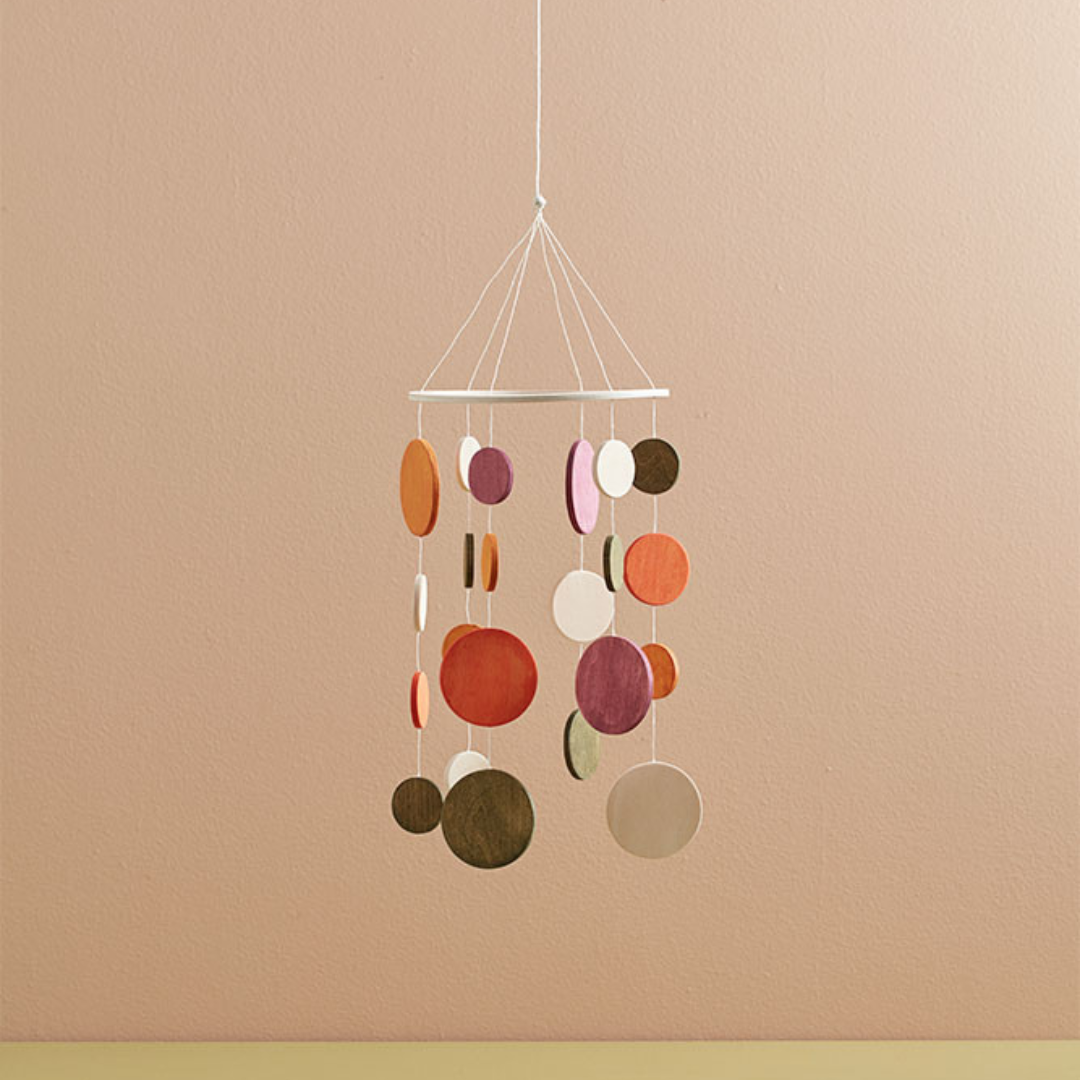 Kiságyforgó - gyerekszoba dekoráció - narancs és lila színben