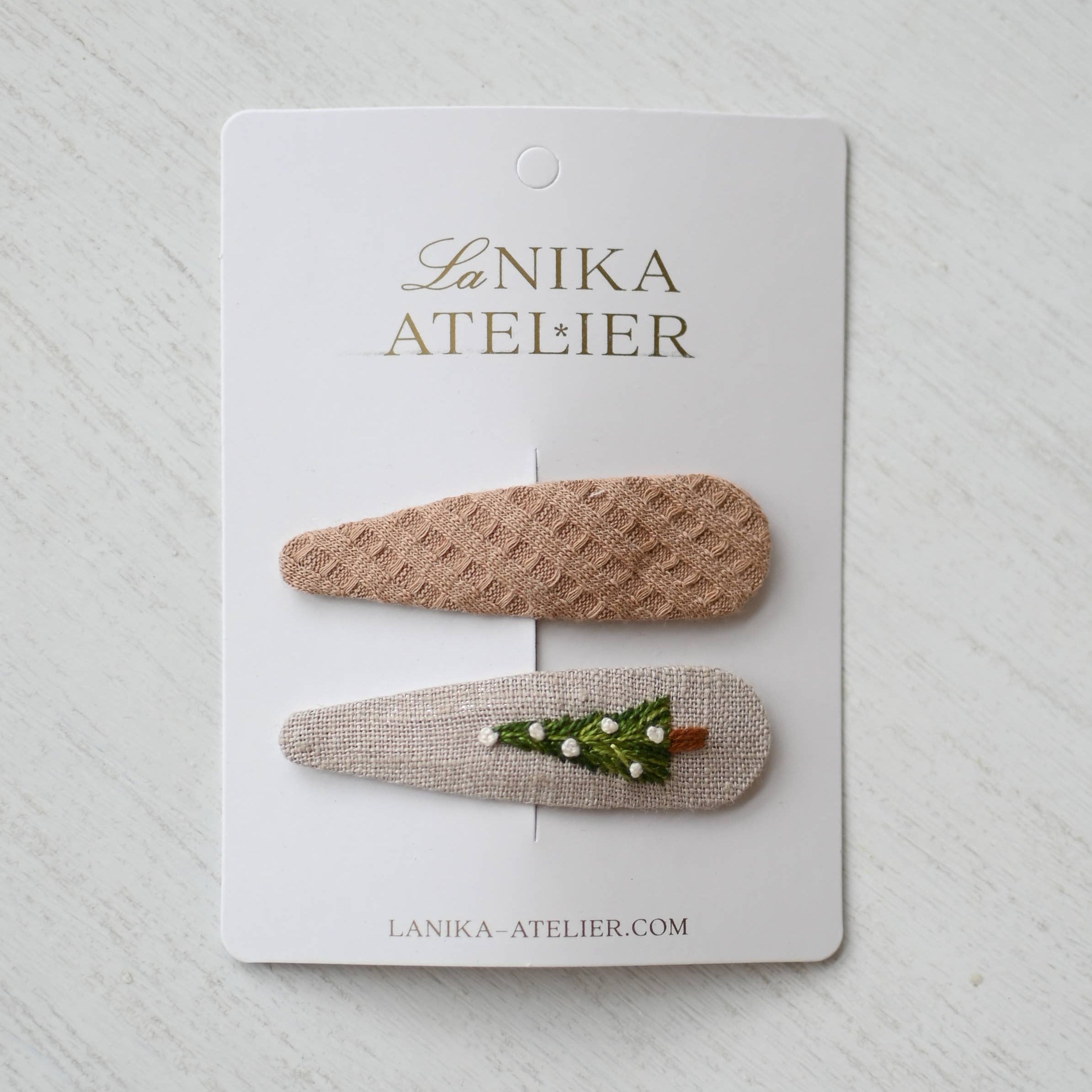 Lanika Atelier karácsonyi hajcsat - karácsonyfa mintával kézzel készült