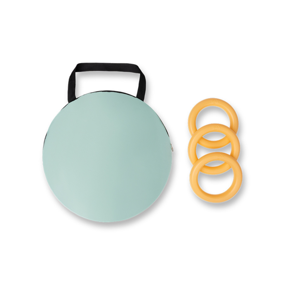 A Swim Essentials játszószőnyeg kiegészítői: hordozótáska és három darab dobálókarika.