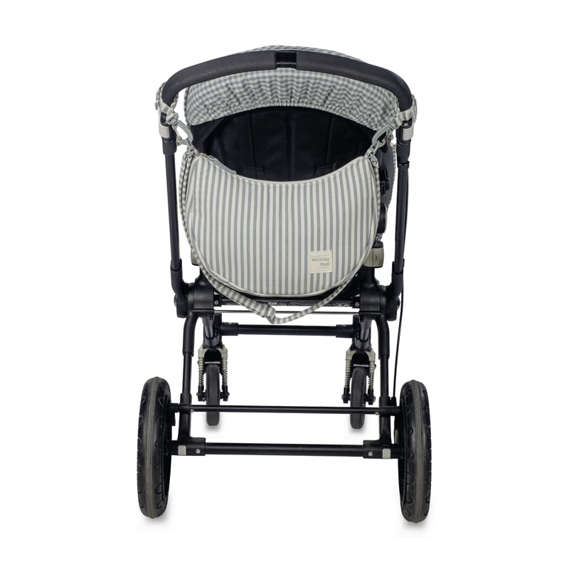 Walking Mum Matcha csíkos gondola pelenkázó táska babakocsira rögzítve
