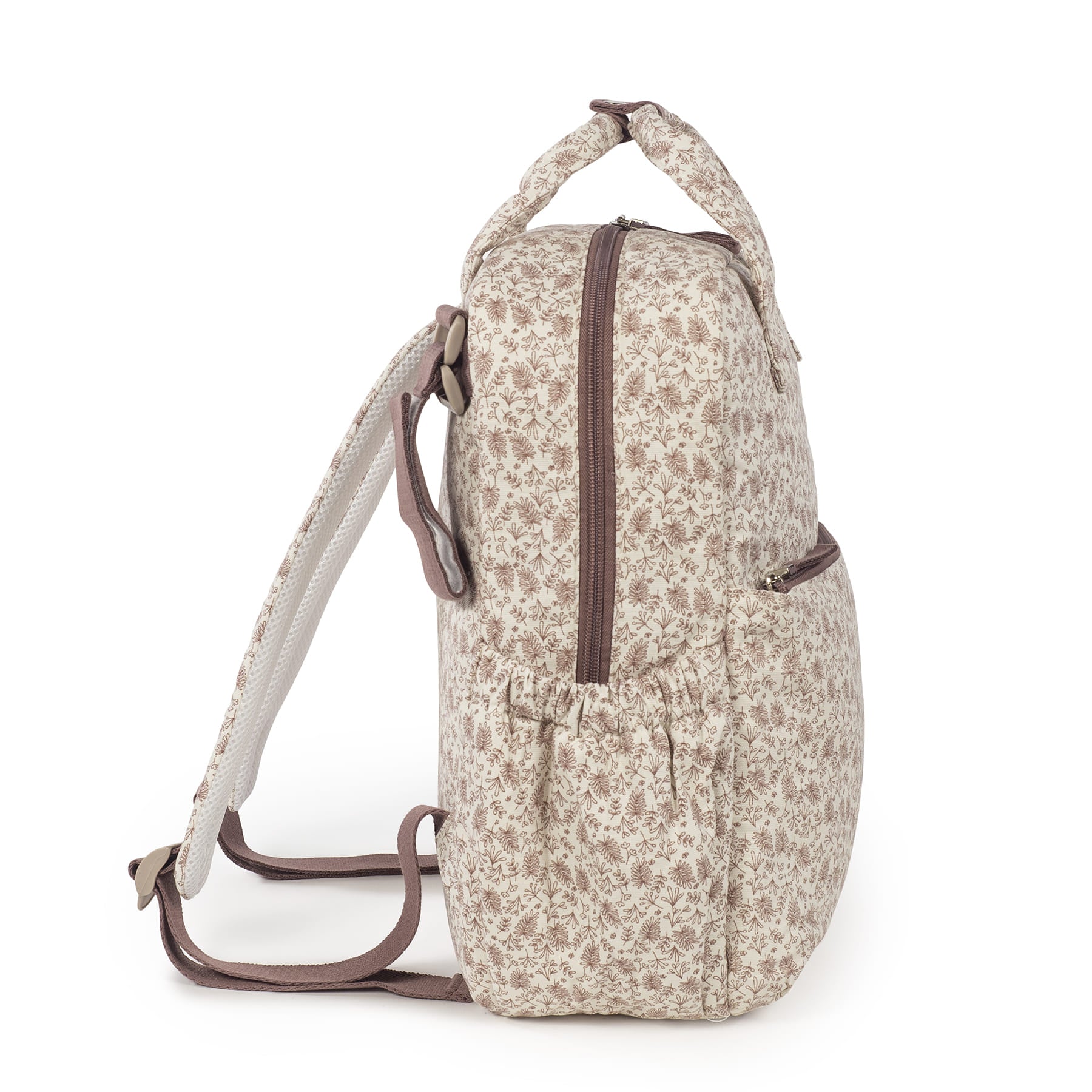 Pelenkázó hátizsák oldalról: jól láthatóak a rövid, összekapcsolható fülek, és a kényelmes hátra vehető pántok.