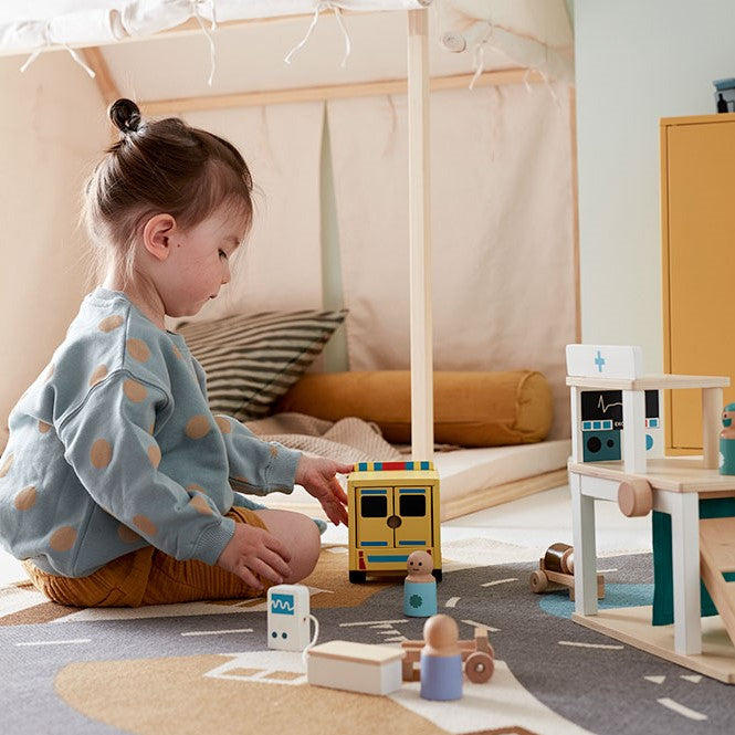 Kid's Concept fa játék mentőautó gyerekeknek - pippadu