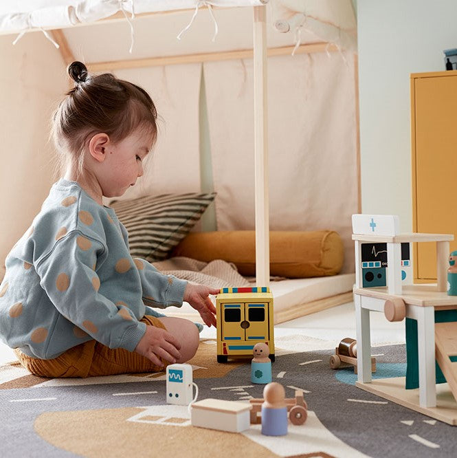 Kid's Concept fa játék mentőautó gyerekeknek - pippadu