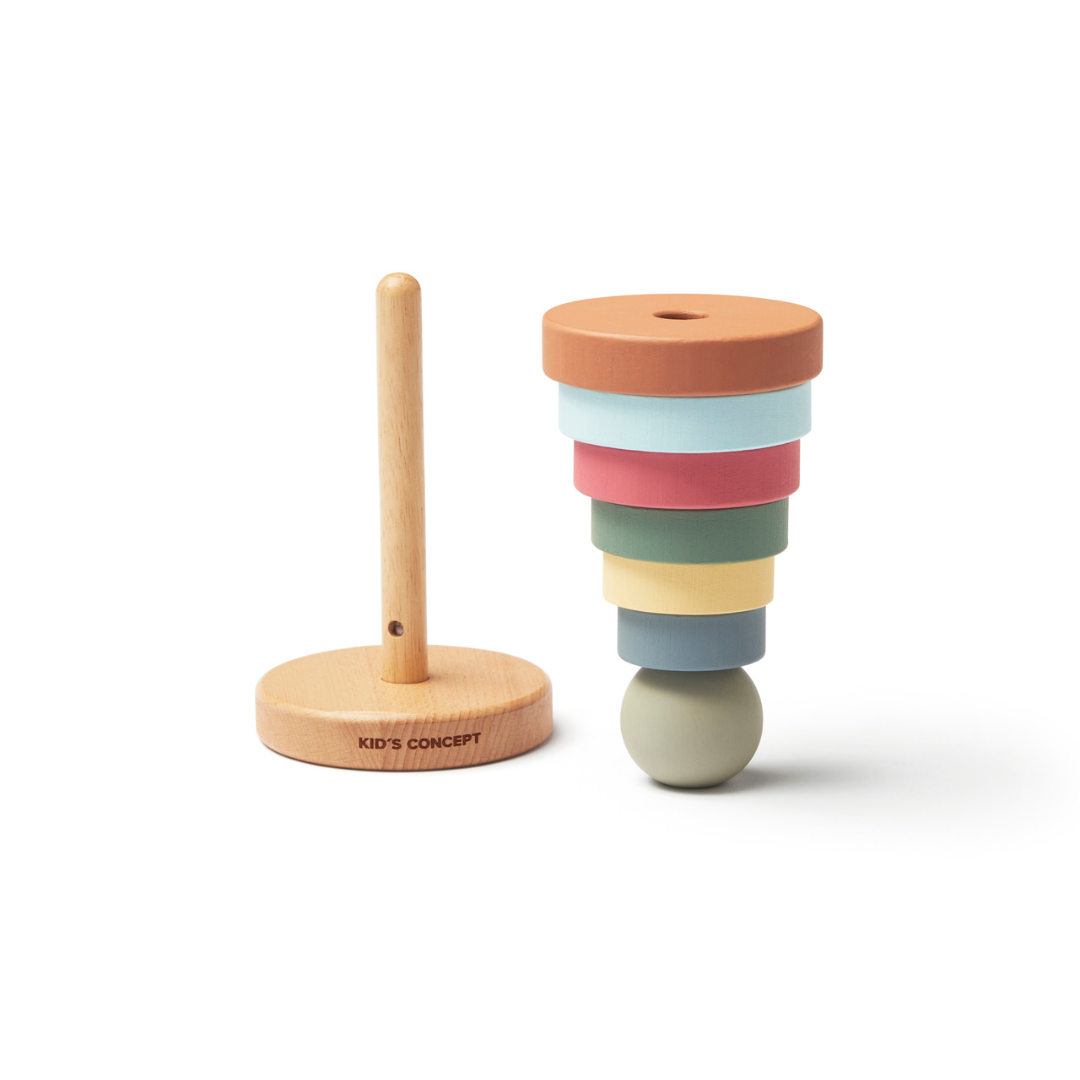 Fejre állított fa gyűrű piramis Kid's Concept márka - pippadu