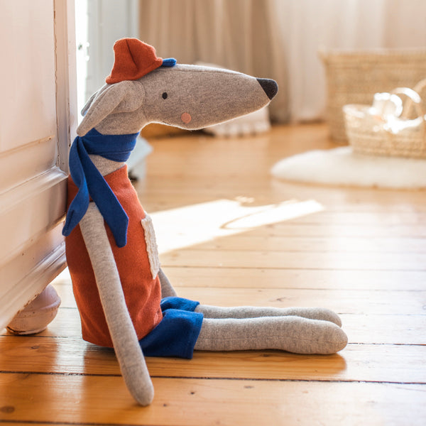 Kosmo, a kutya - plüss játék gyerekeknek - pippadu