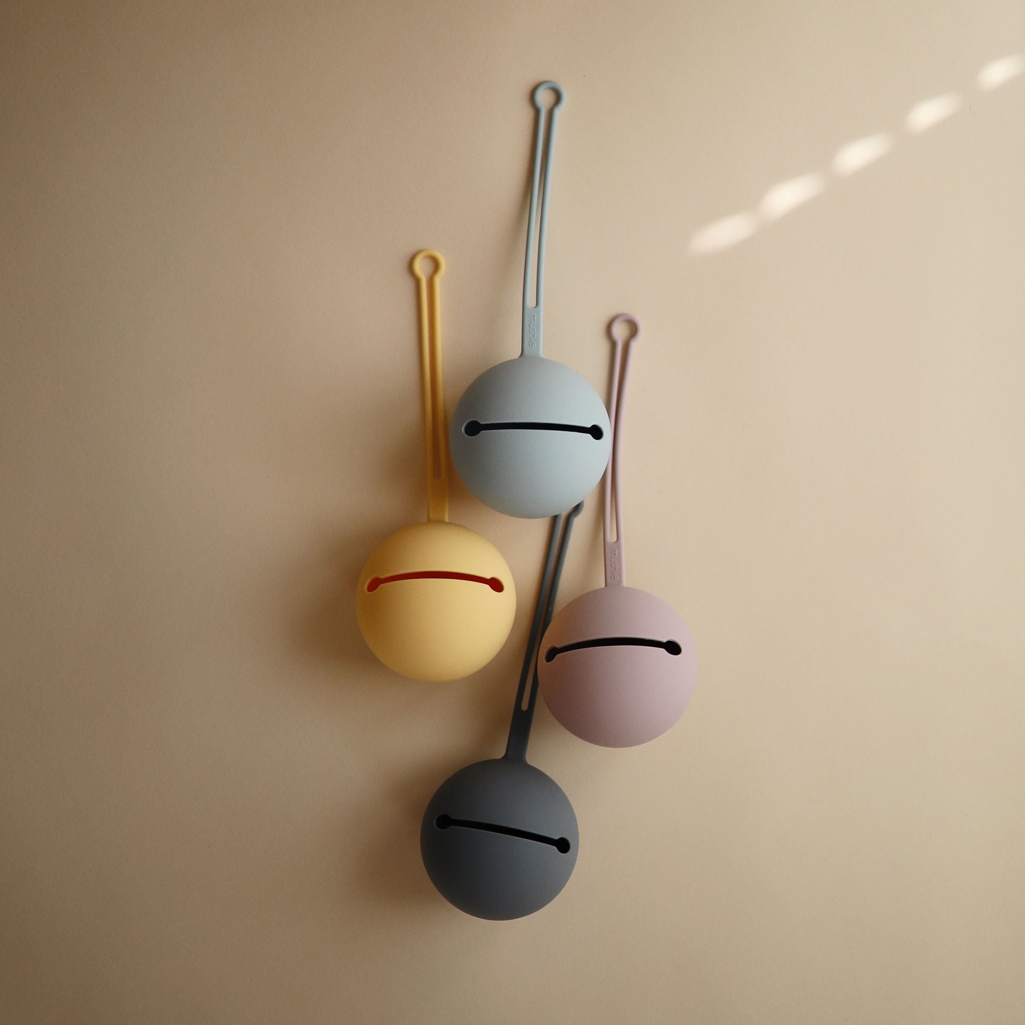 Mushie cumitartó - halvány lila - pippadu