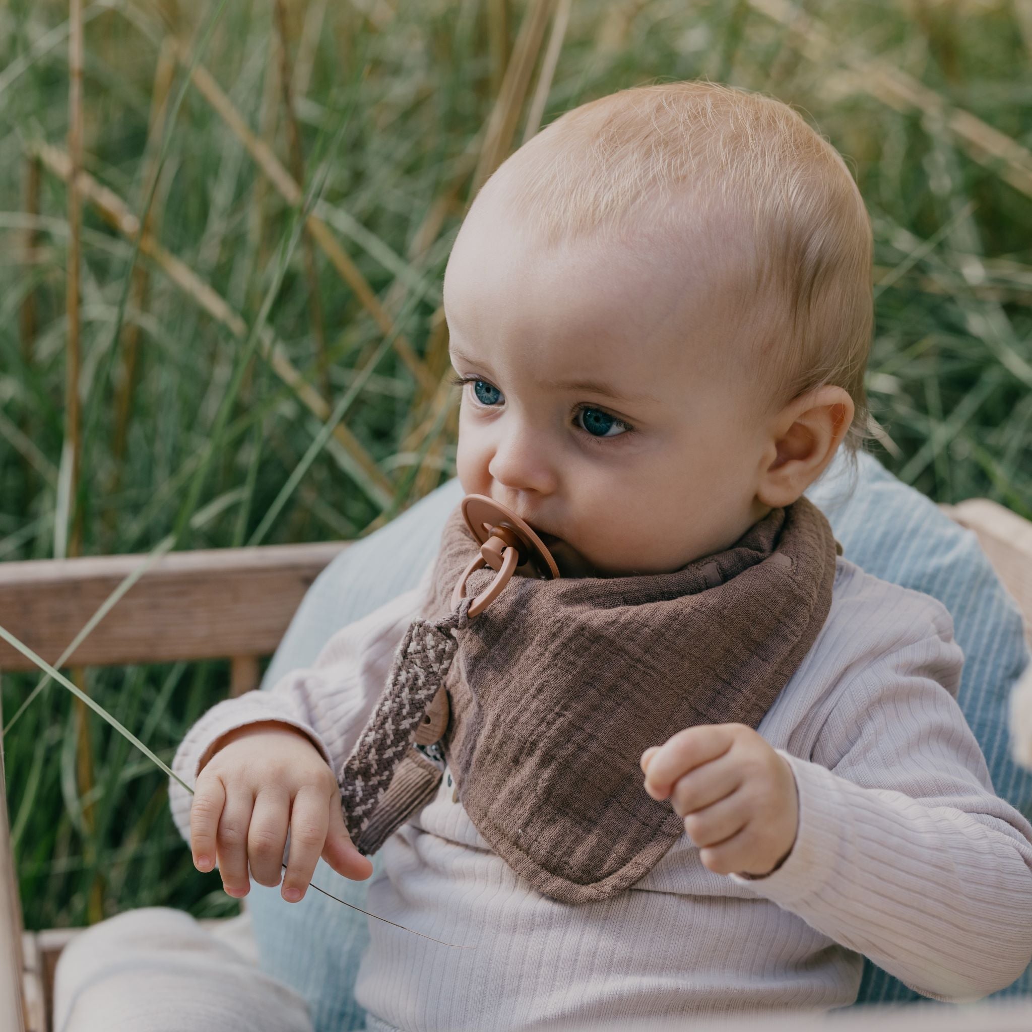 BIBS nyálkendő - tölgy színben a pippadunál