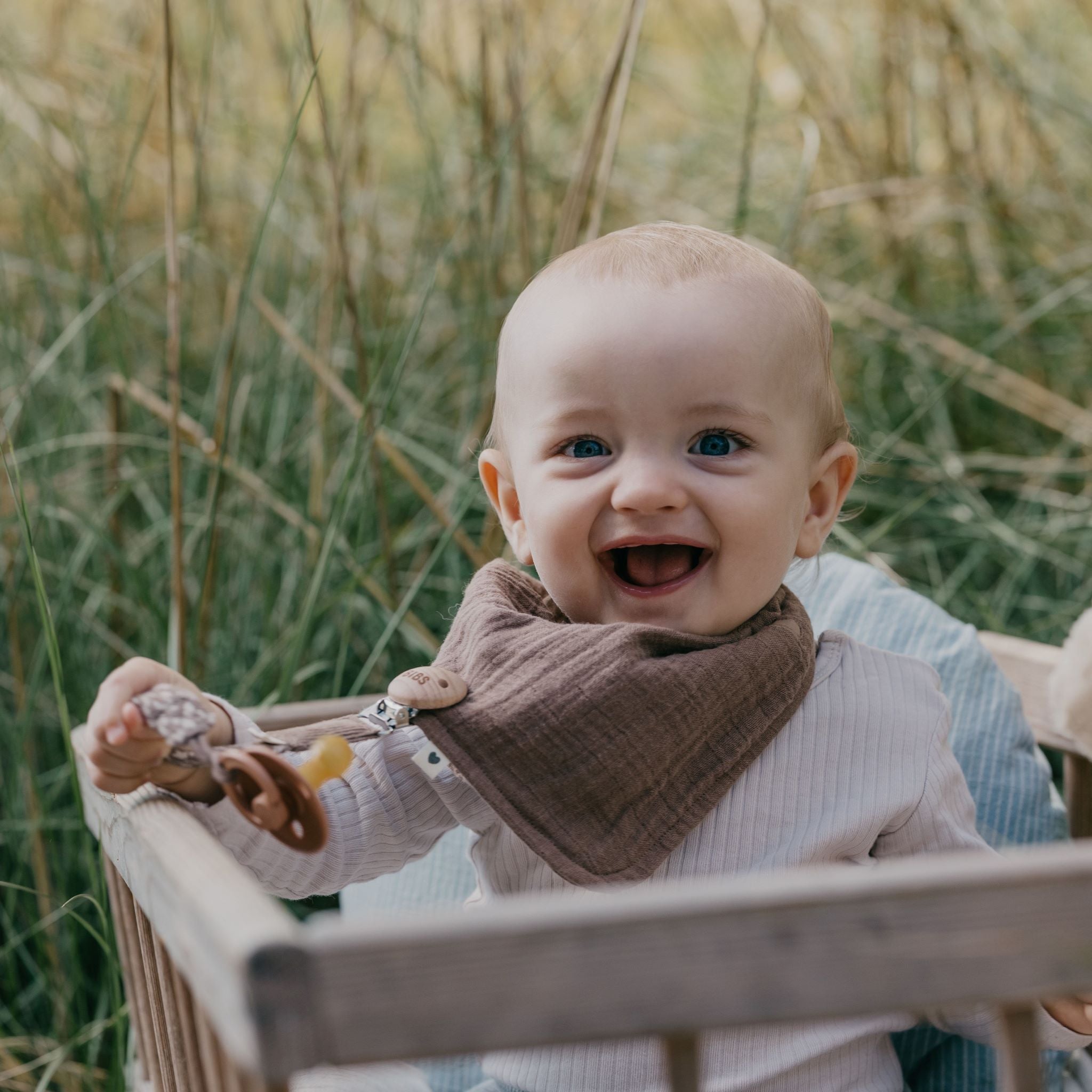 BIBS babacsomag - tölgy színben - BIBS Colour cumi mackó, BIBS cumilánc, BIBS nyálkendő - pamut