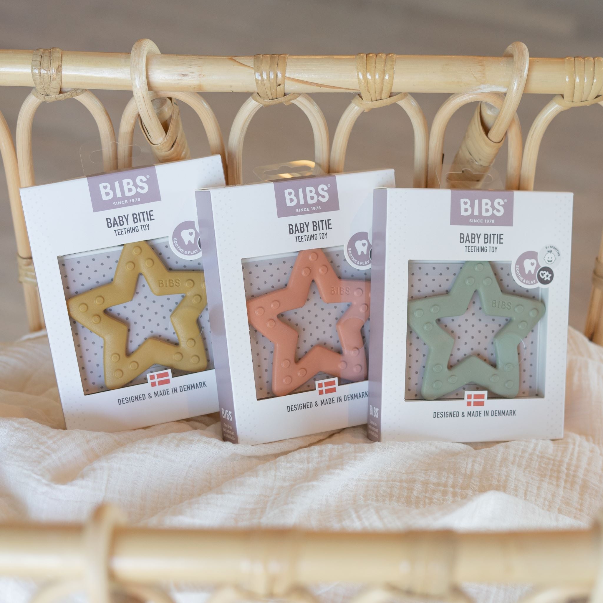 BIBS csillag rágókák három új színben a pippadunál! - mustársárga csillag BIBS rágóka