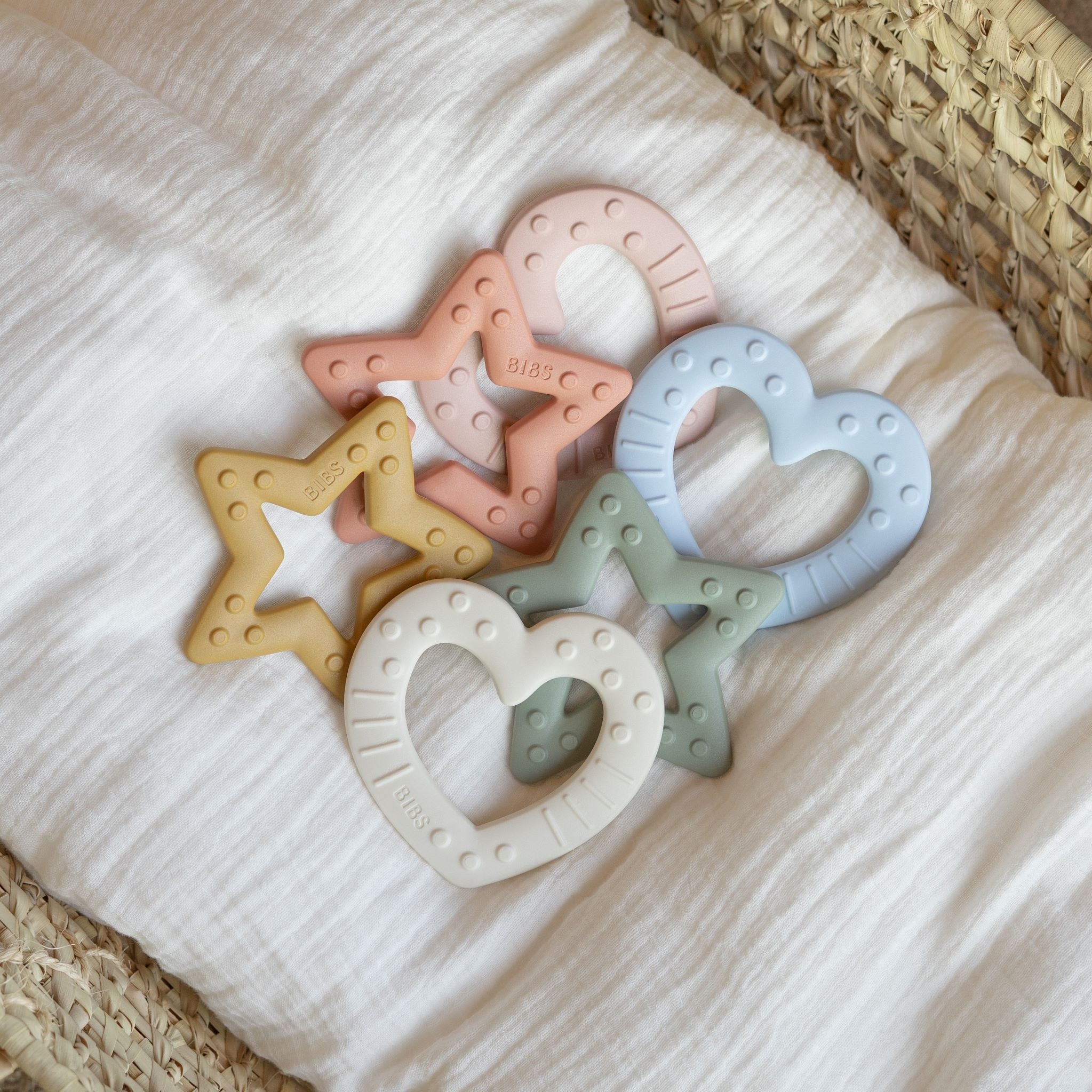 BIBS új rágókák - közkedvelt forma, mesés színek - csillag rágóka zsálya színben - pippadu