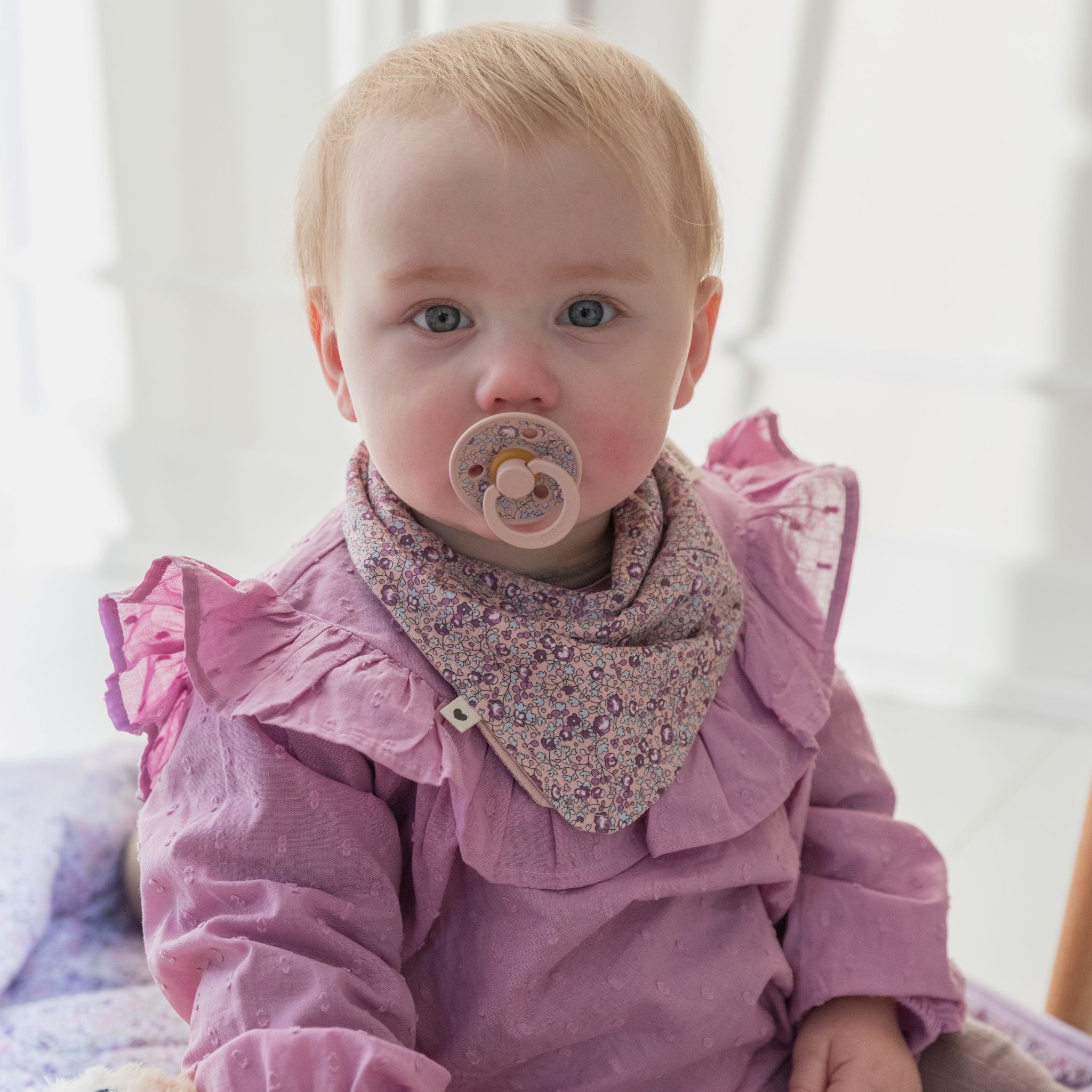 BIBS×LIBERTY muszlin nyálkendő Eloise virágmintával púderrózsaszín - pippadu