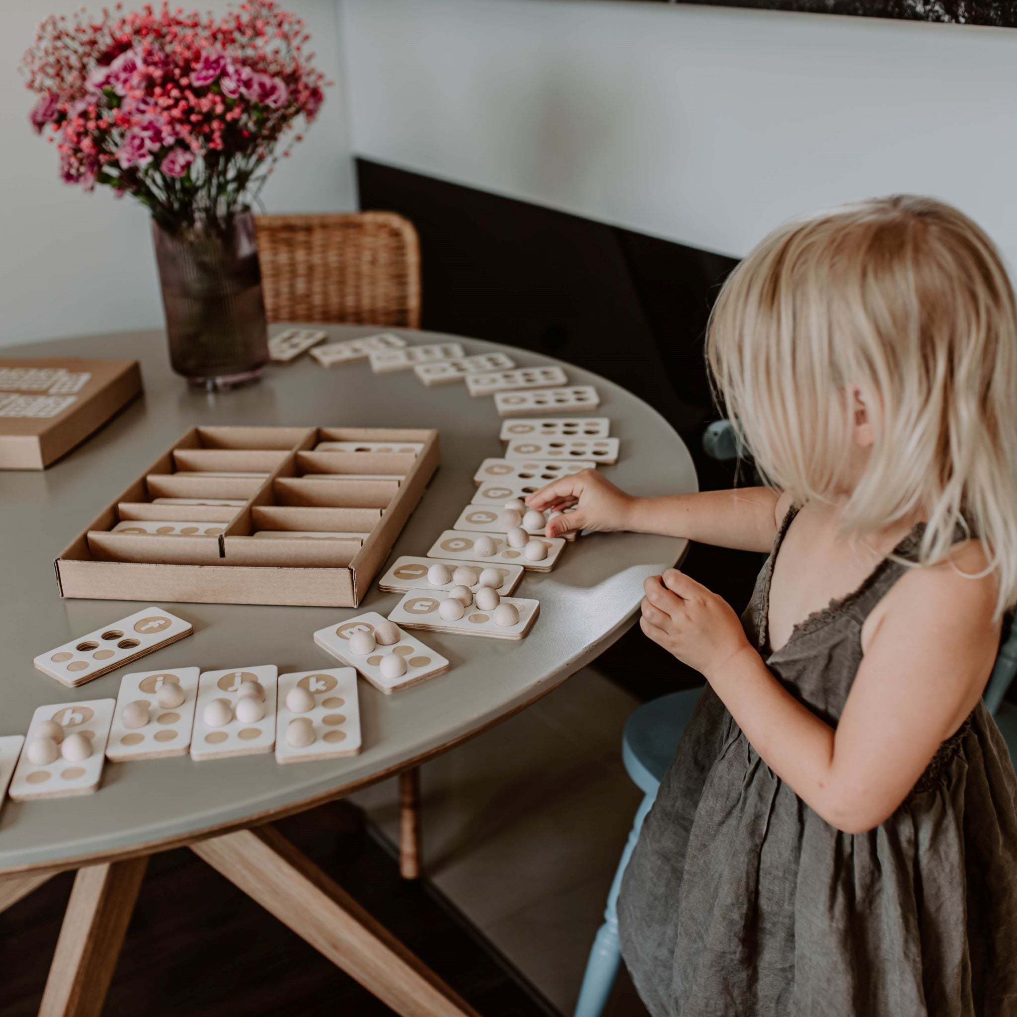 Montessori fajáték - Braille ABC tanulása játékosan - pippadu