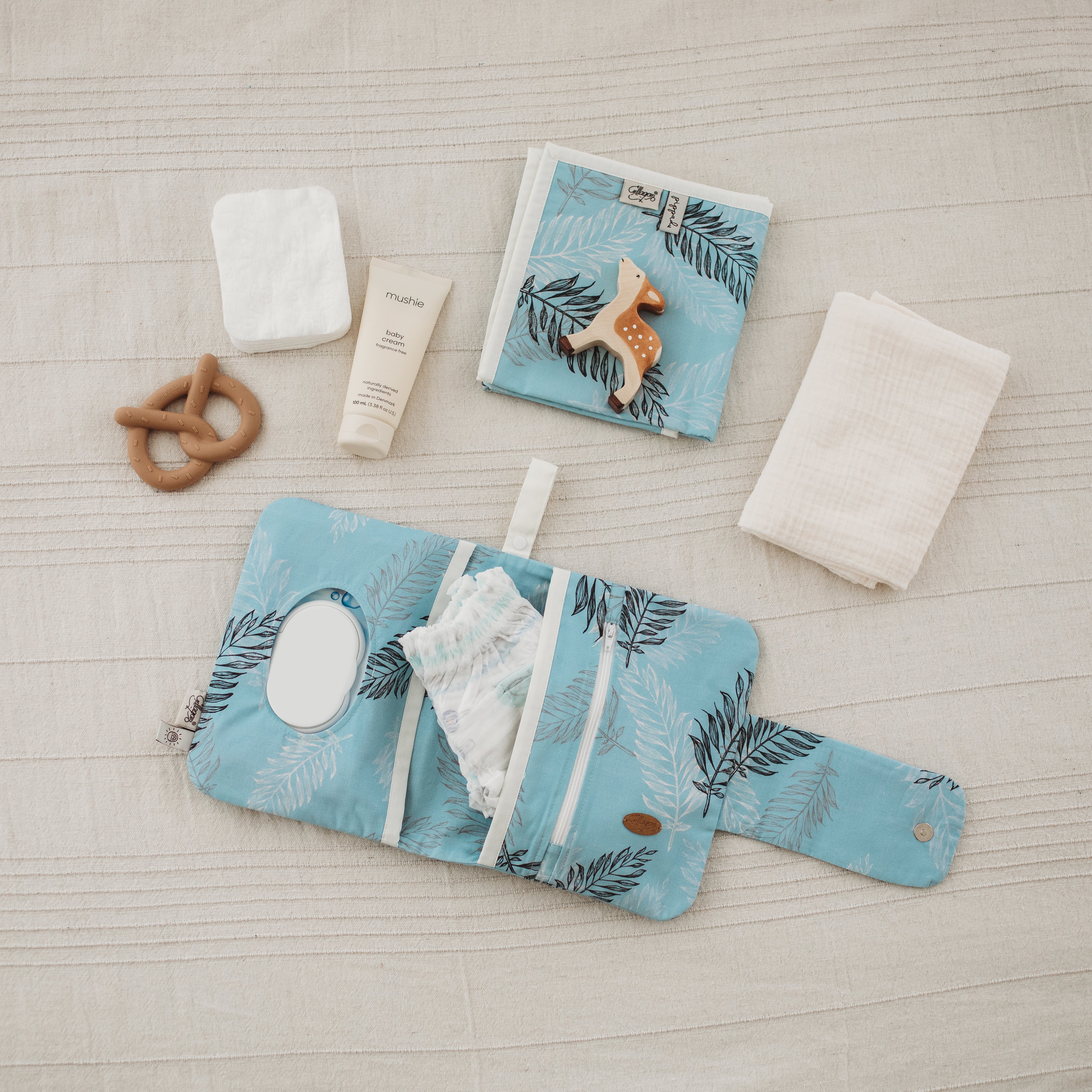 Pelenkázó neszesszer levélrengeteg mintával - pippadu