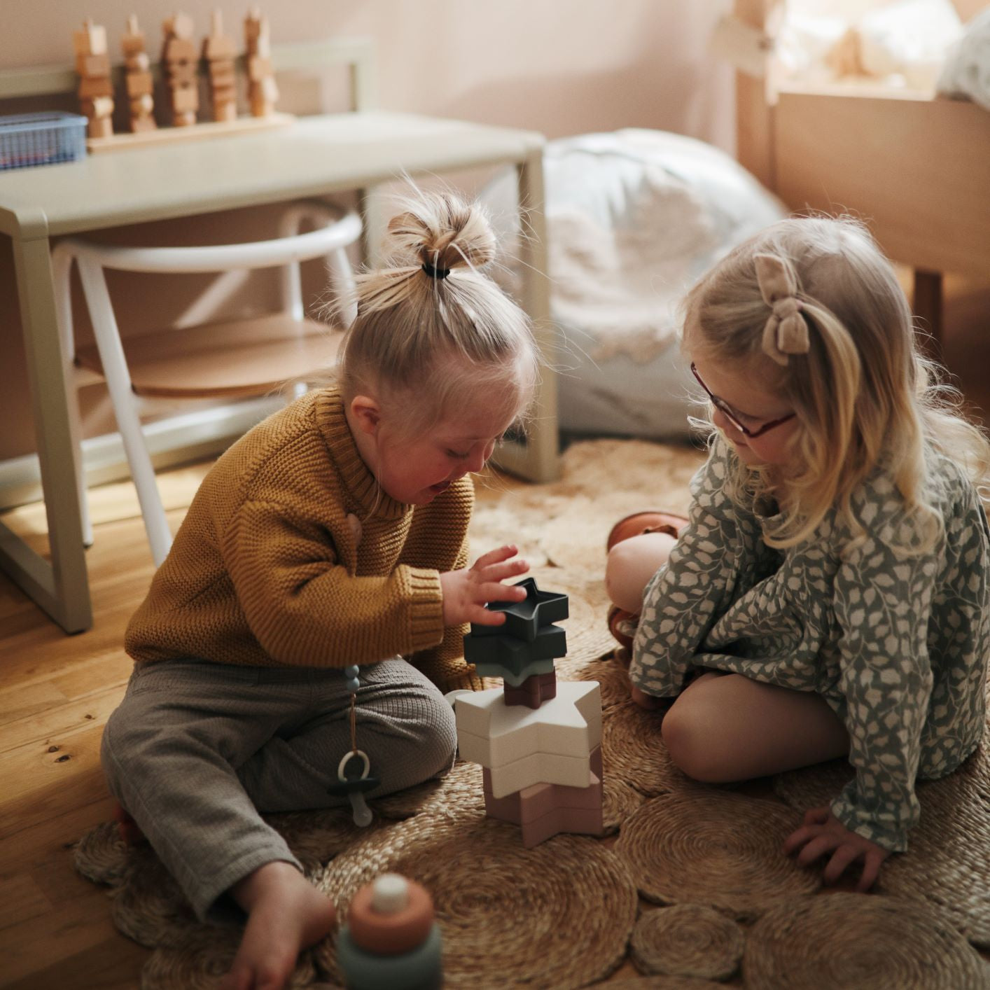 Csillag toronyépítő lifestyle kép az amerikai mushie márkától - pippadu