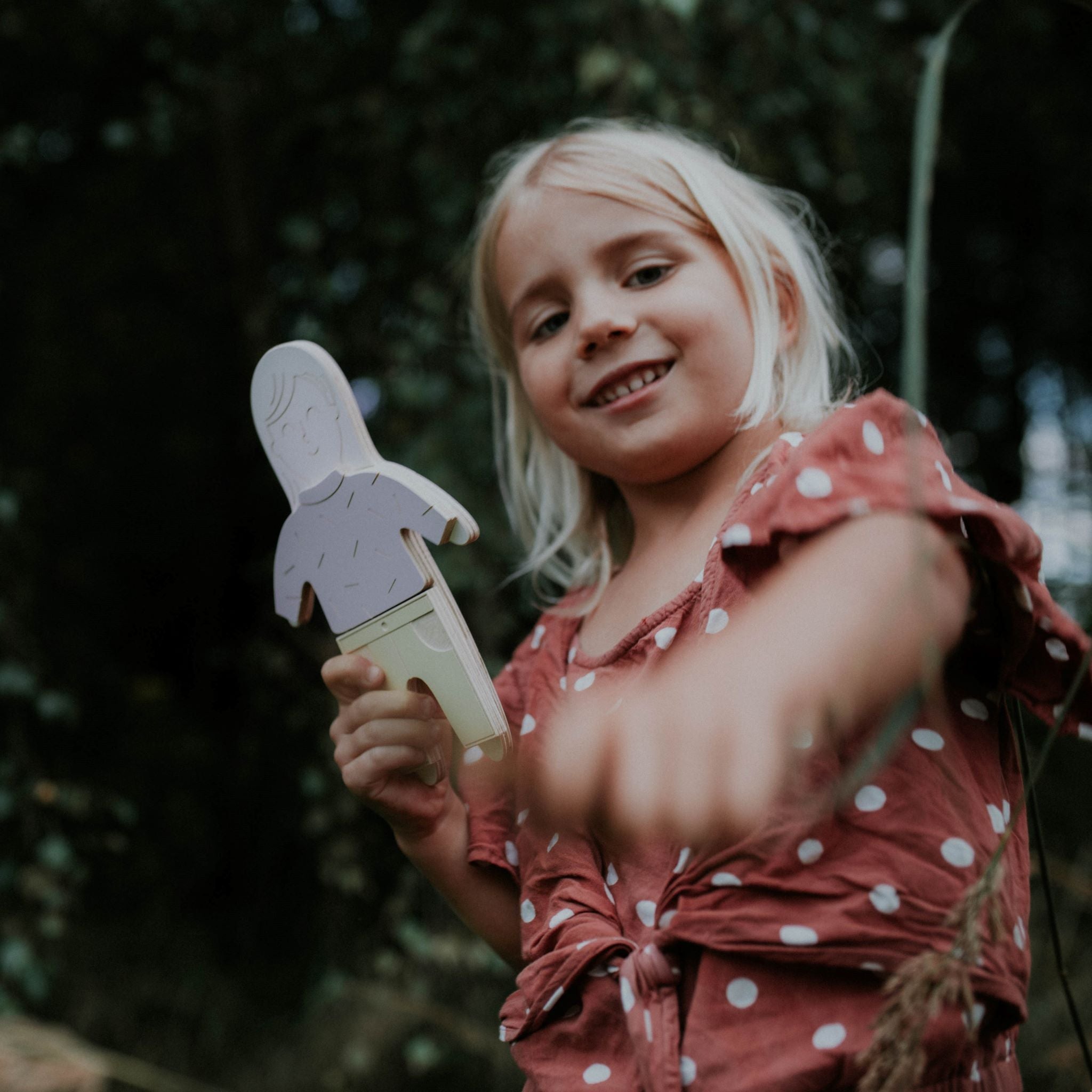 Juliska mágneses öltöztető játék a Milin márkától - pippadu