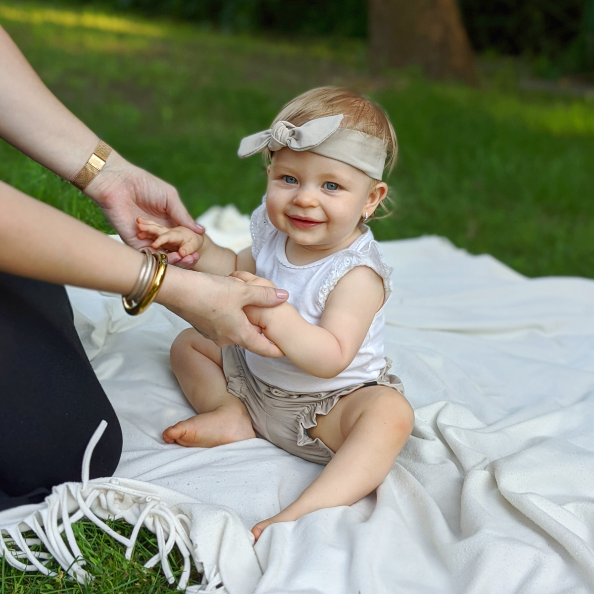 Fodros nadrág és turbánka szett - tejeskávé - Pippadu