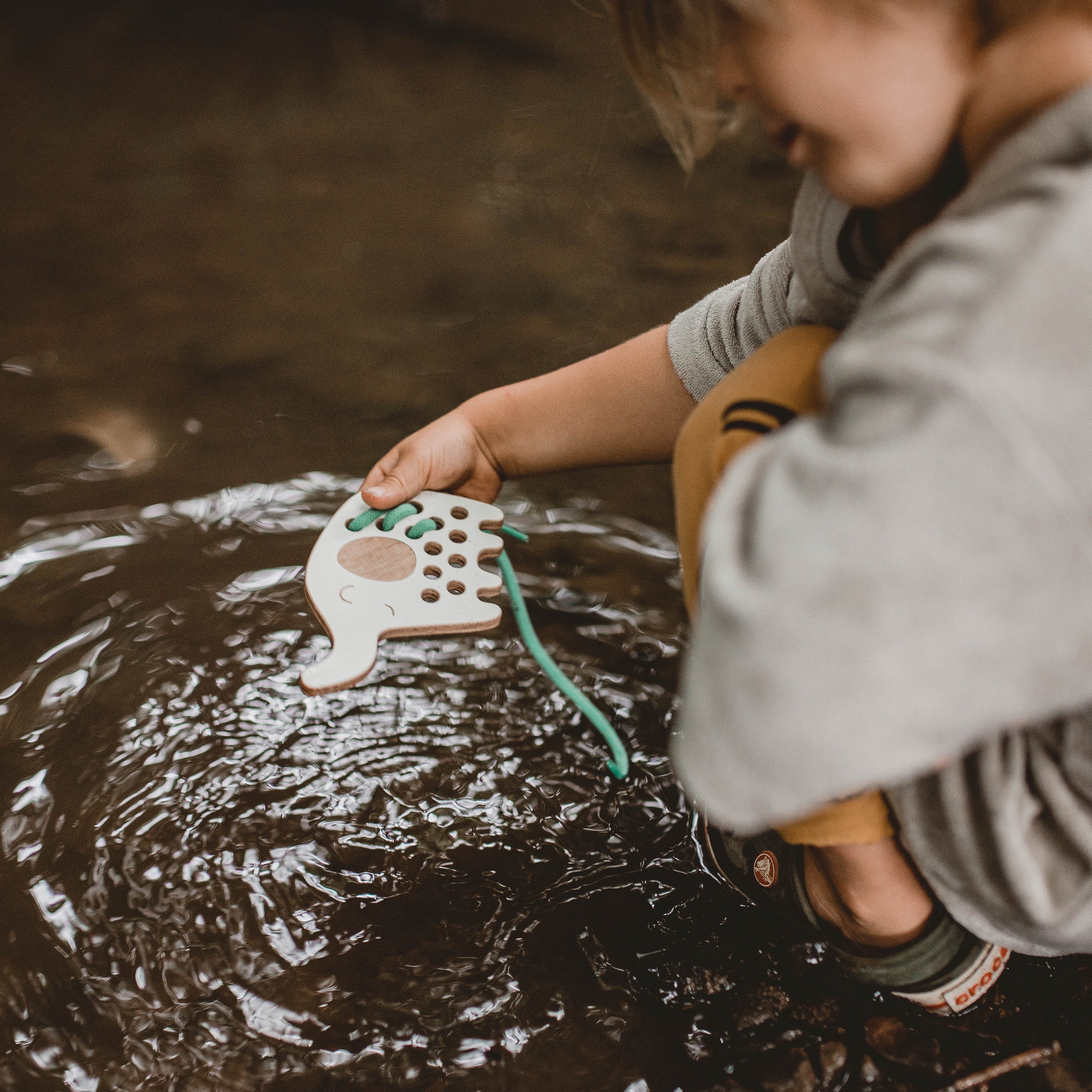 Kicsi fűzős fajáték gyerekeknek - Montessori játék - elefánt - pippadu