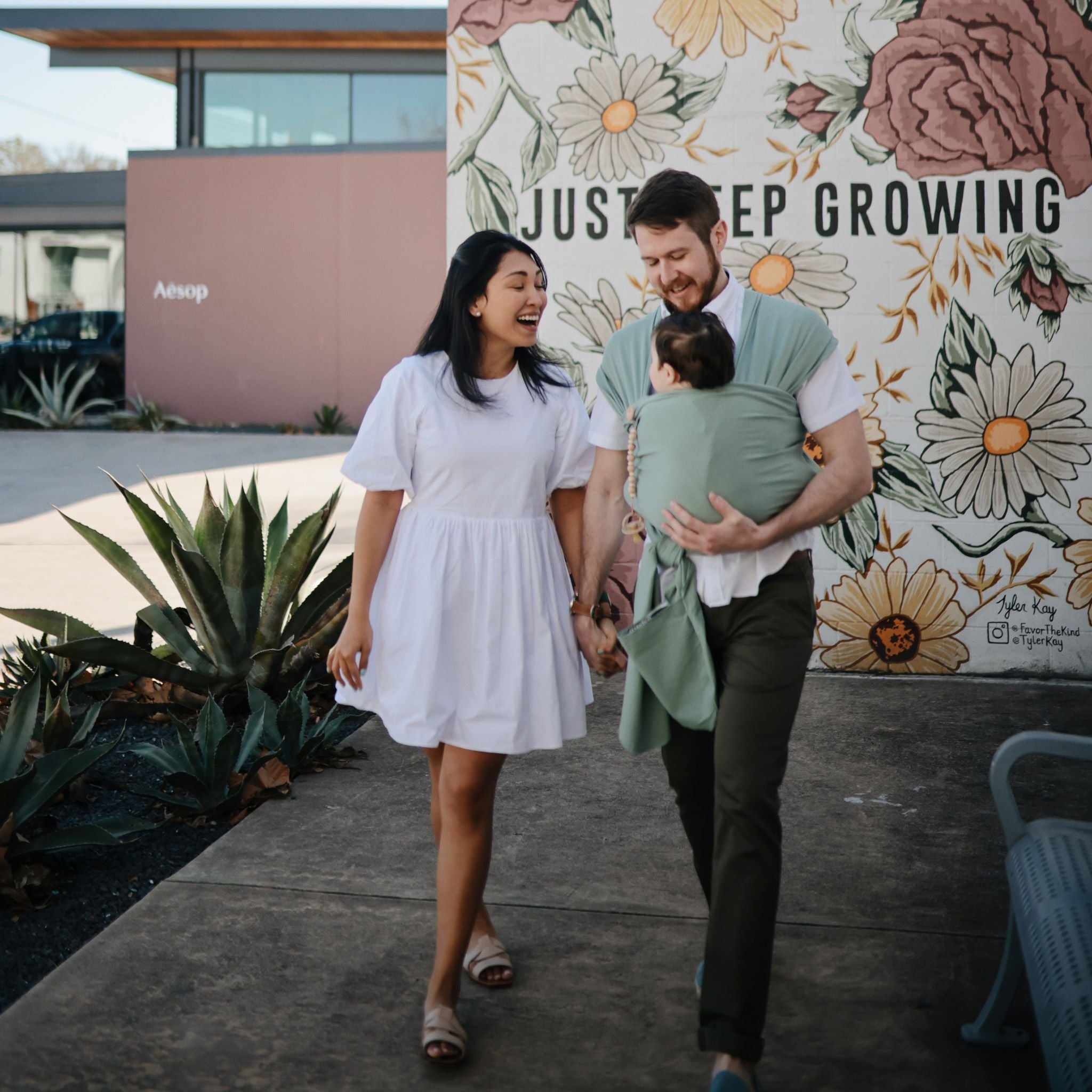 Mushie rugalmas hordozókendő több színben - szellő - www.pippadu.hu