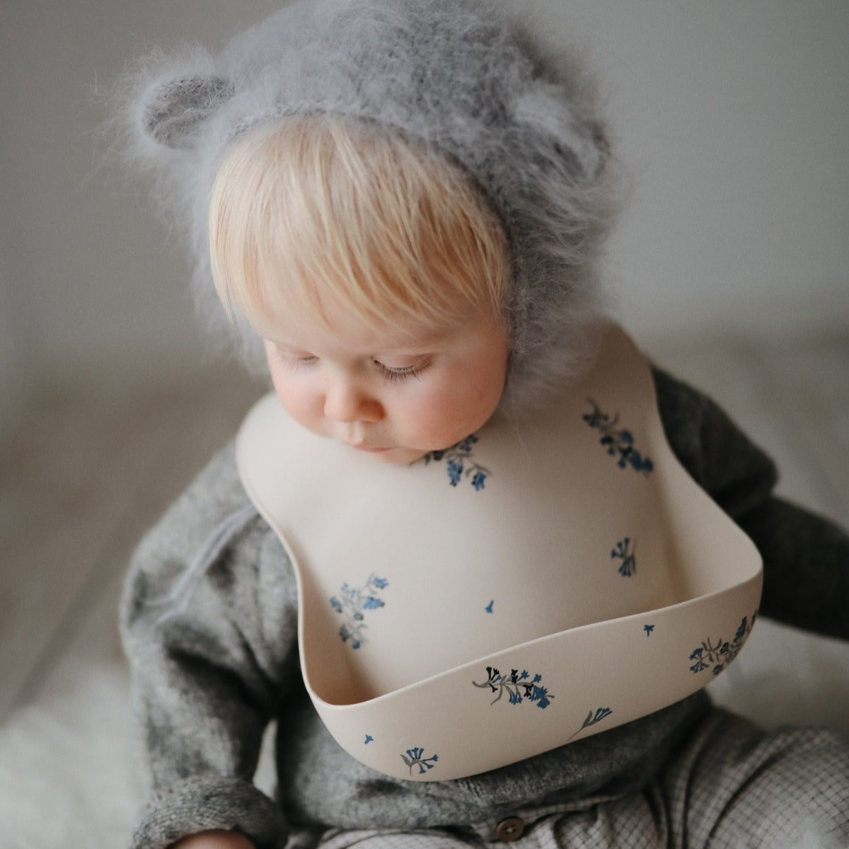 Hajlékony szilikon előke - szivárvány - Pippadu