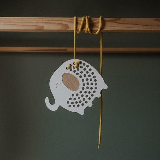 Montessori fűzős fajáték Oliver, az elefánt - pippadu