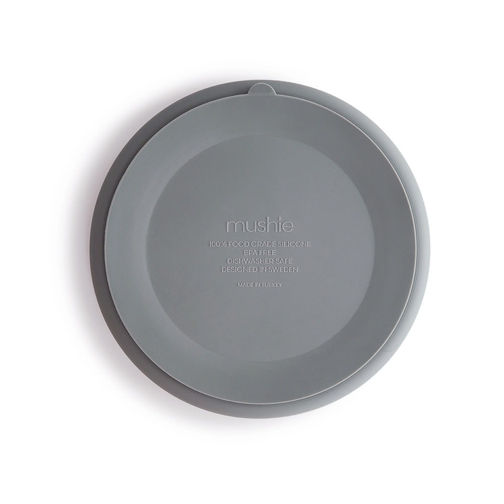 Élelmiszeripari szilikonból készült, csúszásmentes lapostányér - világosszürke színben - Pippadu - a tányér alján csúszásmentes felület