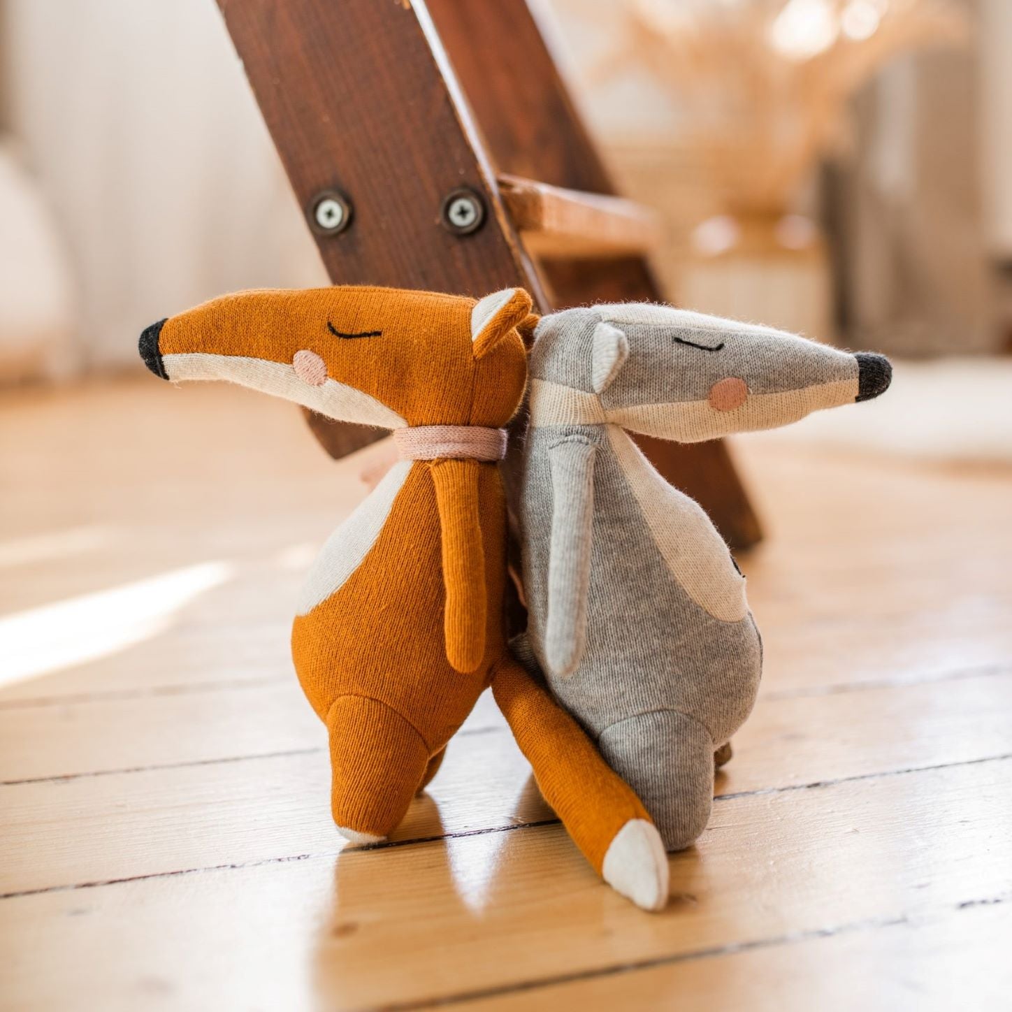 Borz baba csörgő - plüss csörgő - pippadu