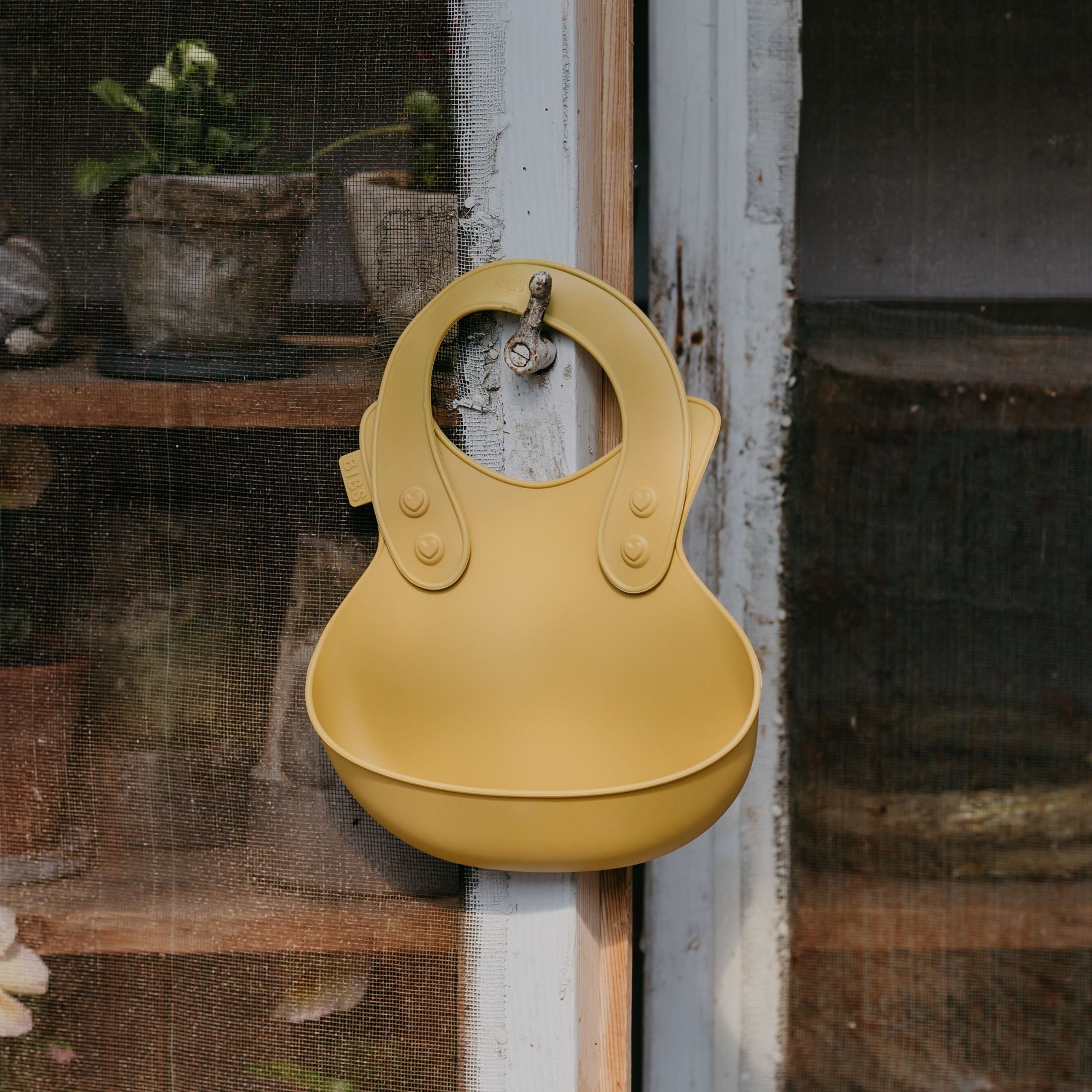 BIBS előke mesés mustársárga színben - pippadu