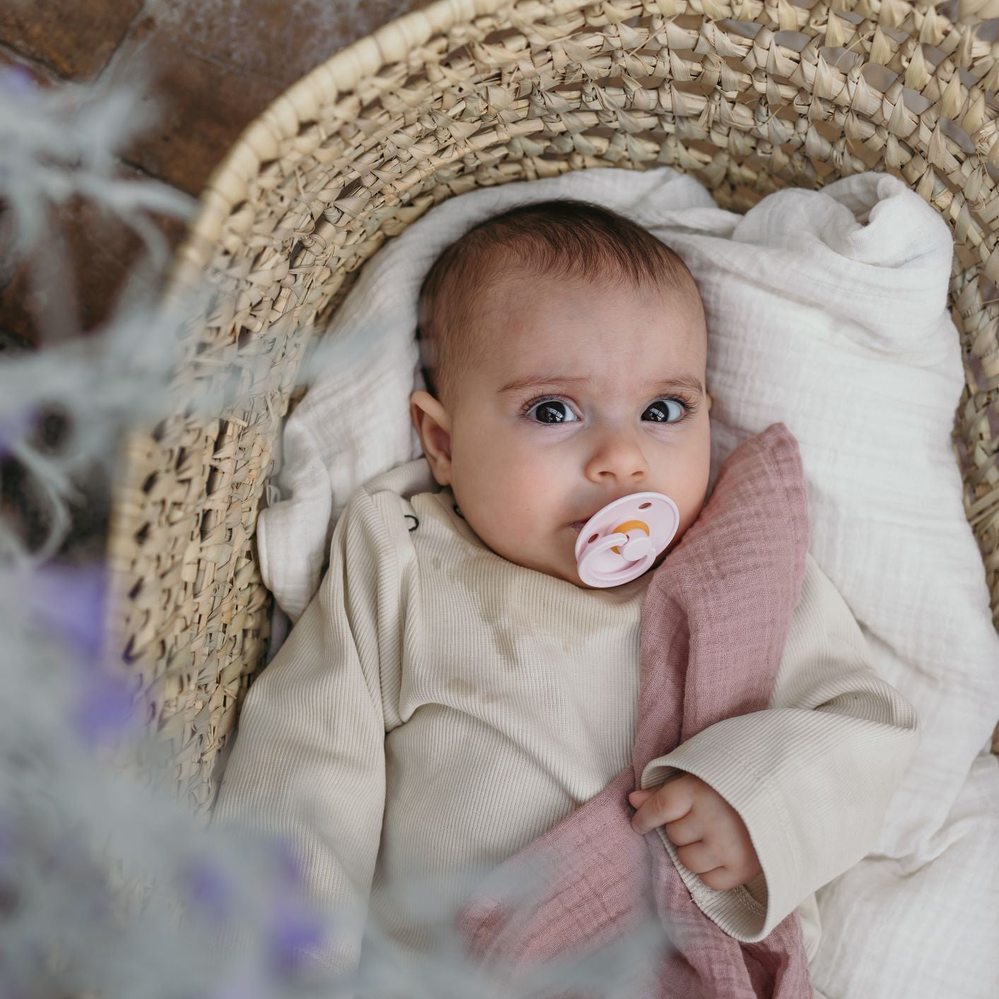 BIBS Colour cumi - cseresznyevirág színben a pippadunál - 2021 legújabb színei már elérhetők