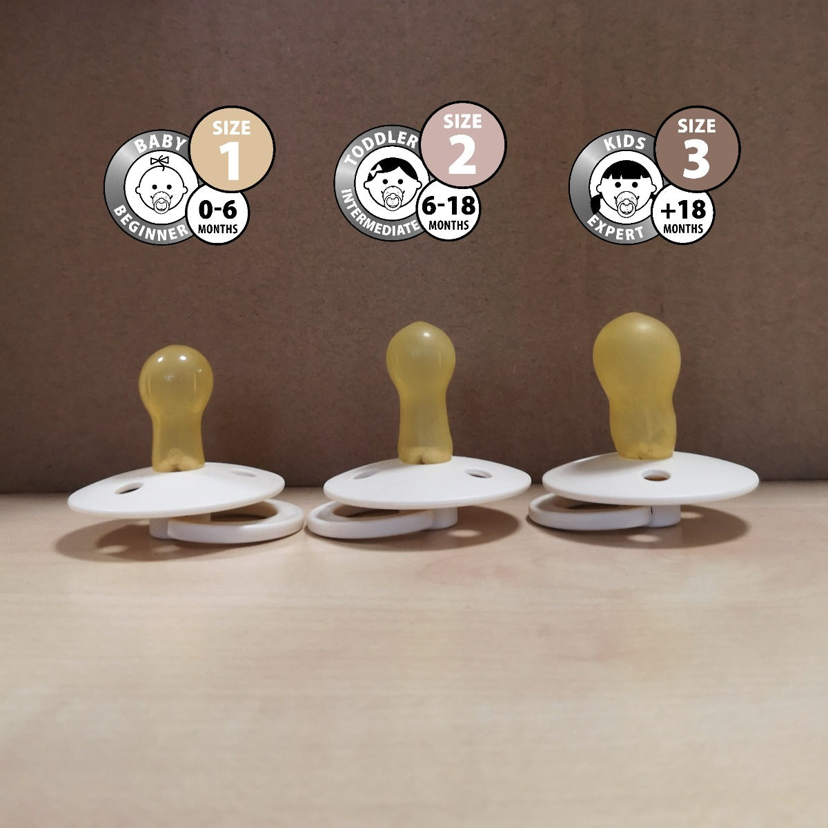 BIBS cumi cumilánccal - választható színben - Pippadu