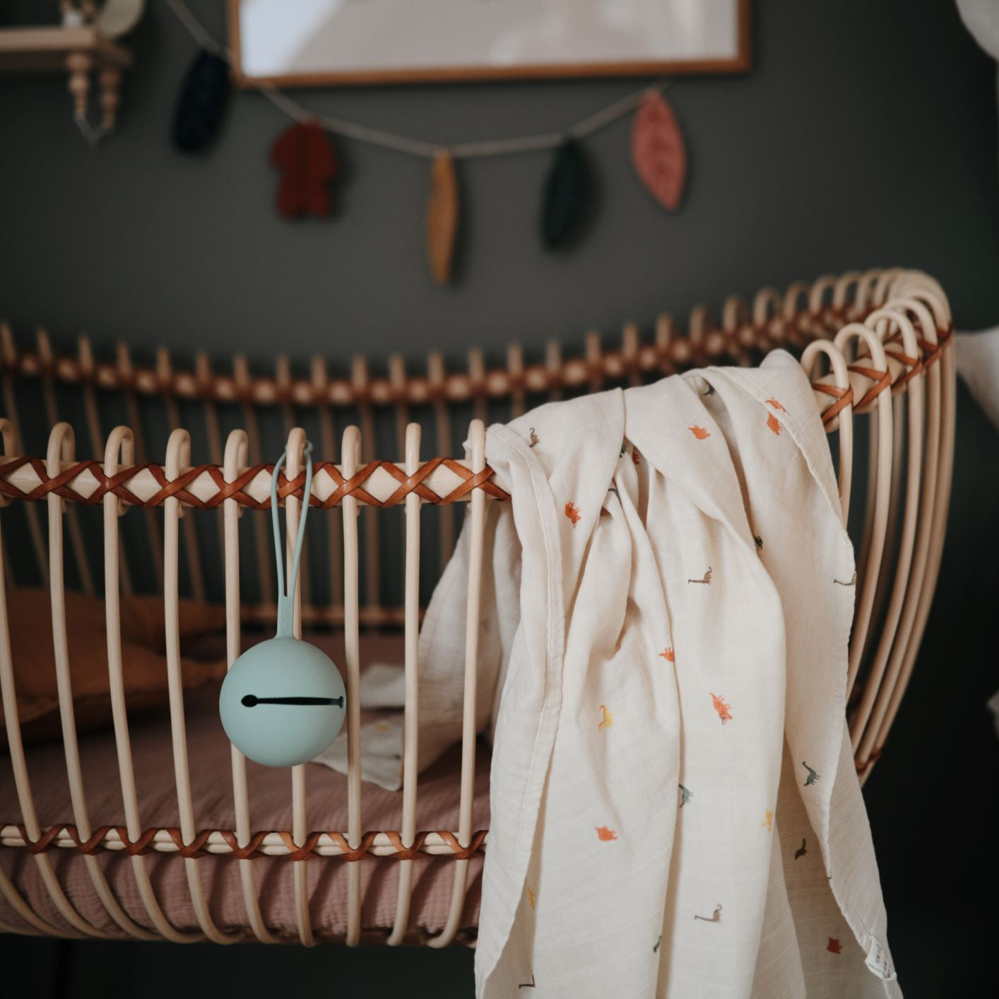 Mushie muszlin pólya - dinók mintával - pippadu