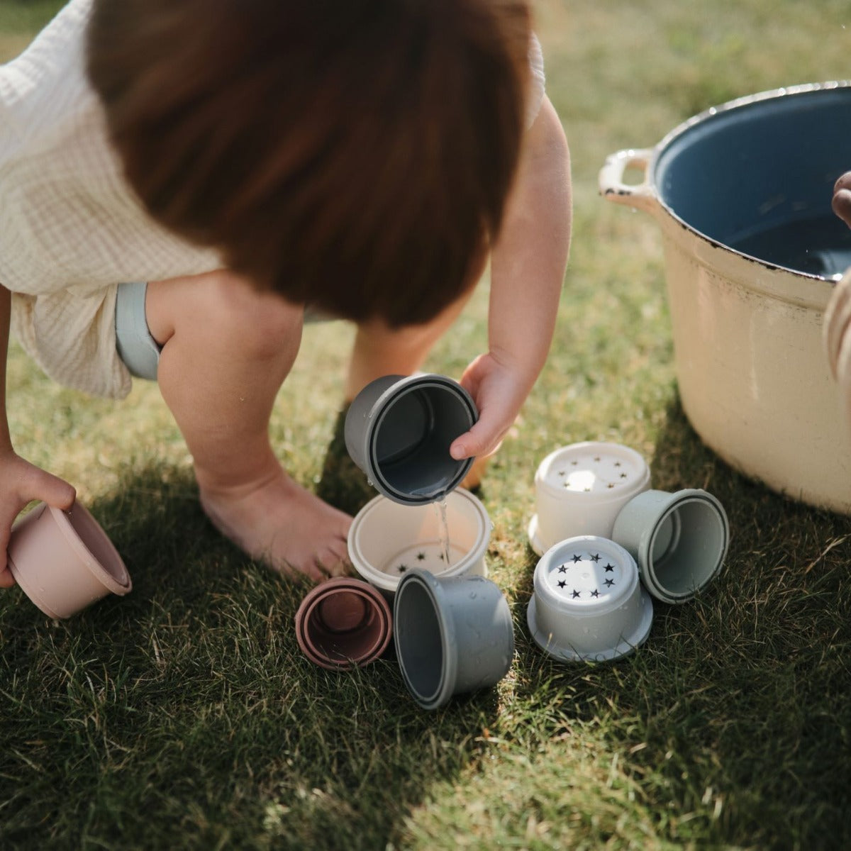 Építő pohártorony - fejlesztő játék gyerekeknek - erdei világ - Pippadu