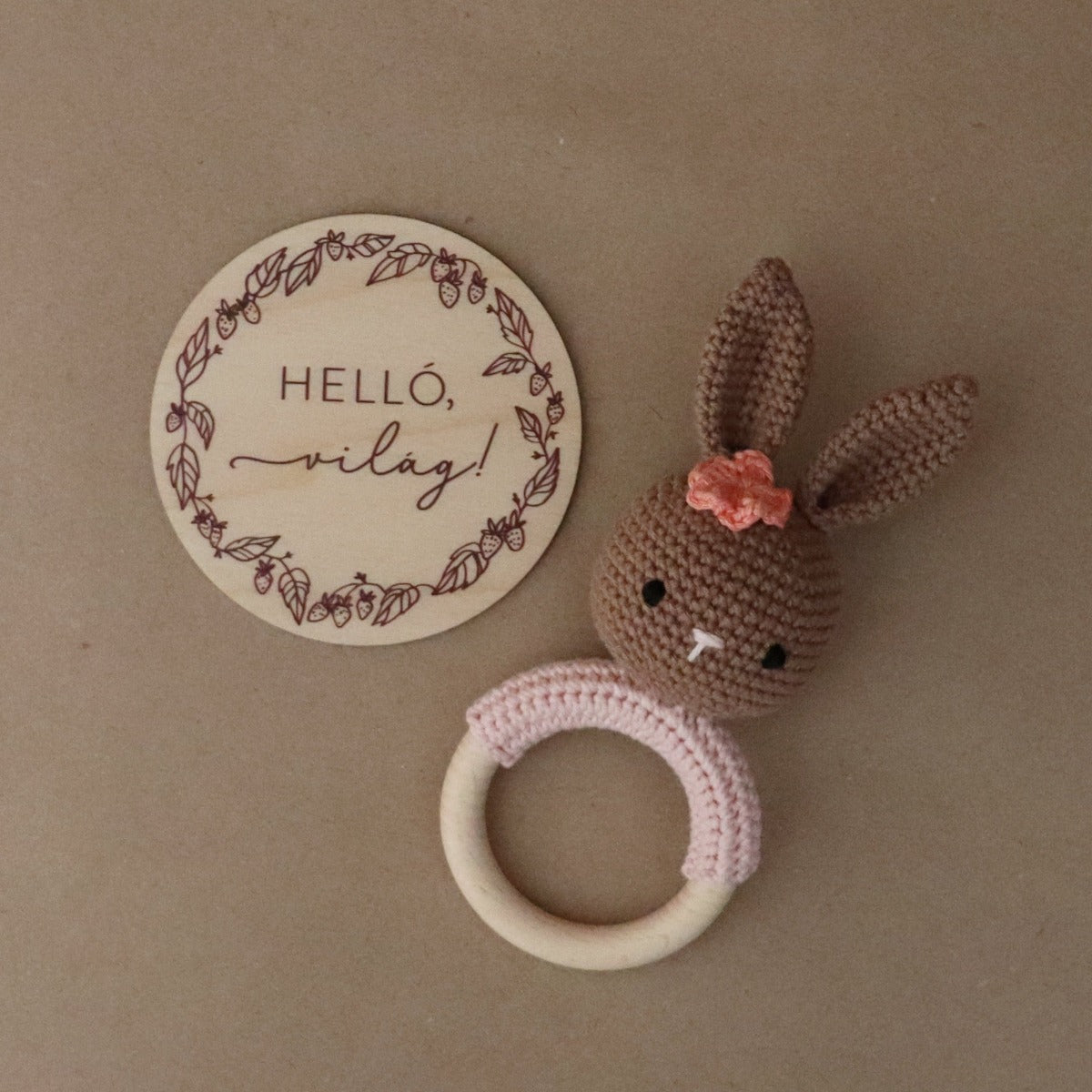 Babafotózási kellék "helló, világ" - fa korong - pippadu - baba mérföldkő
