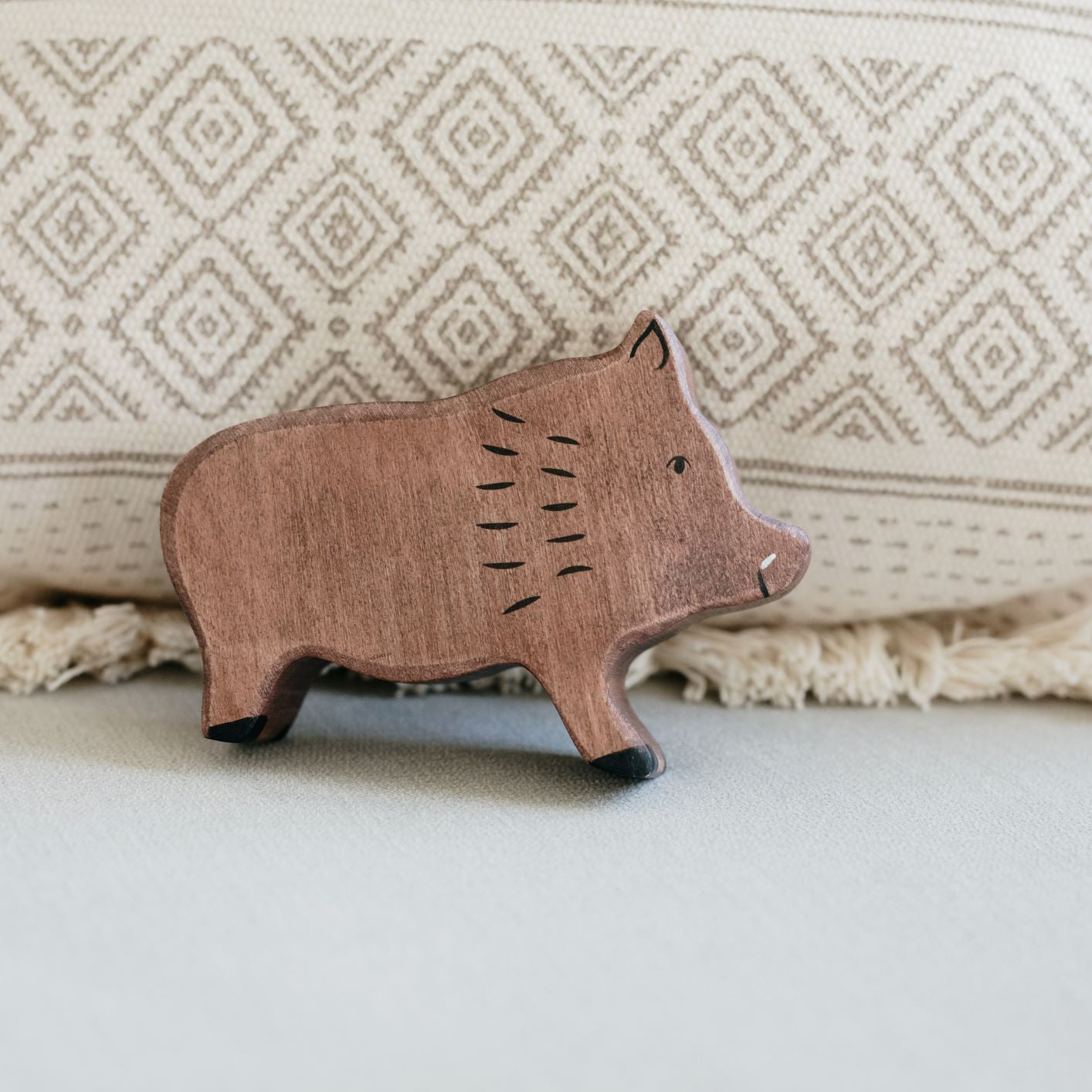 Holztiger fajátékok - vaddisznó mama - pippadu - kézzel készült gyerekjáték