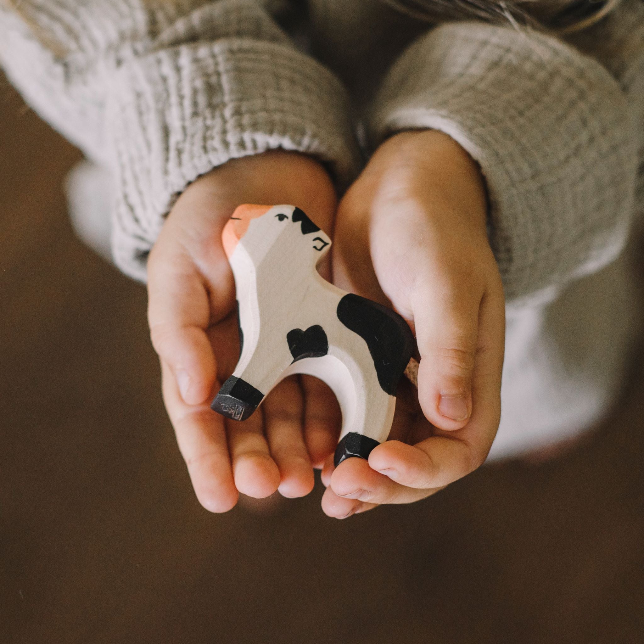 Holztiger fajáték gyerekeknek - kis boci - pippadu